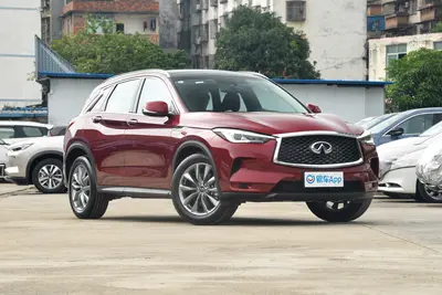 2024款 英菲尼迪QX50 2.0T 两驱时尚版外观