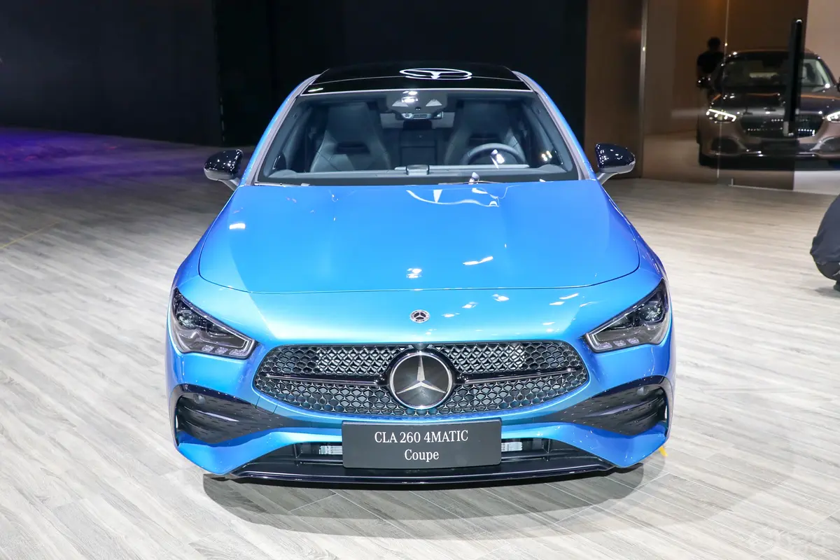 奔驰CLA