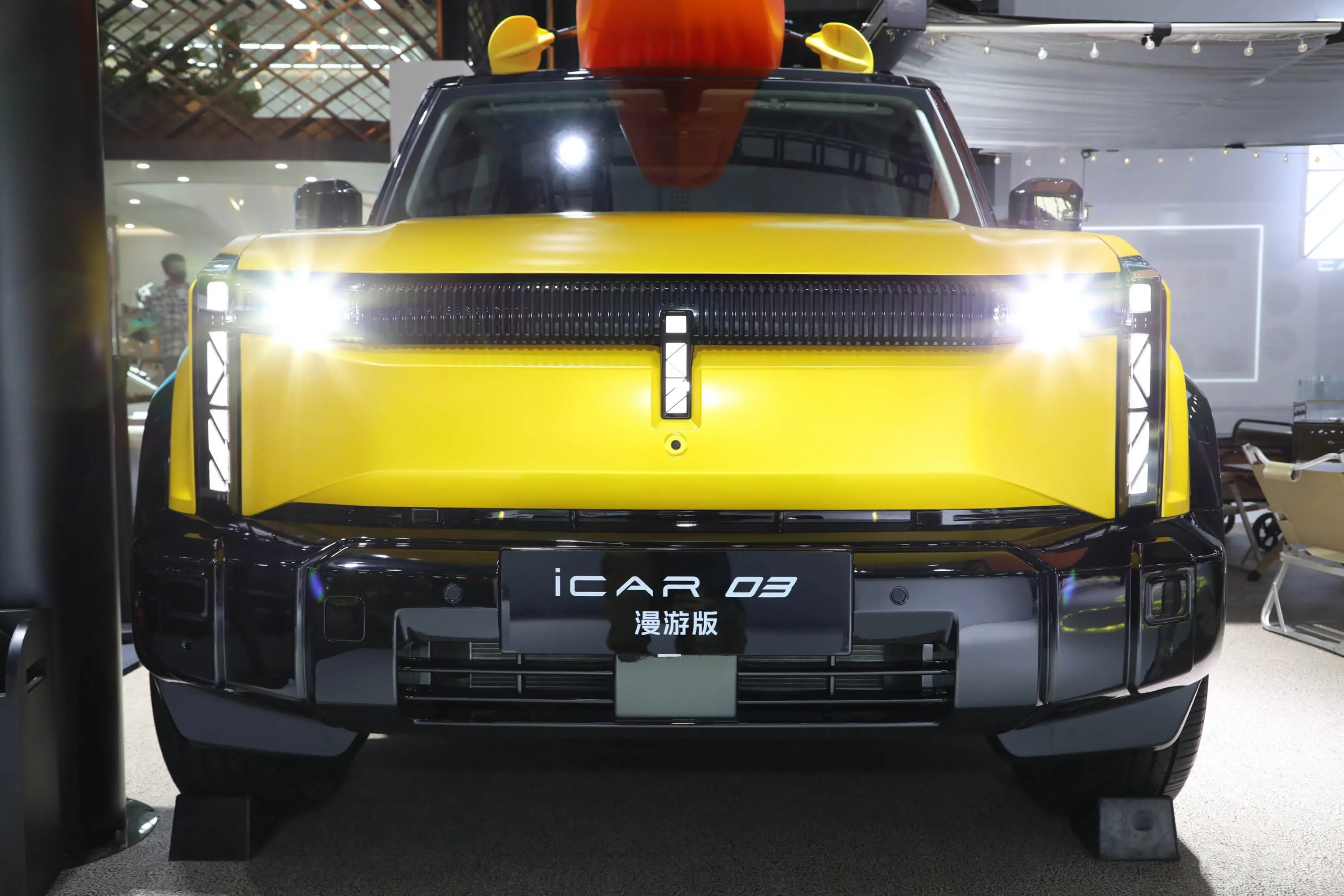 iCAR 03