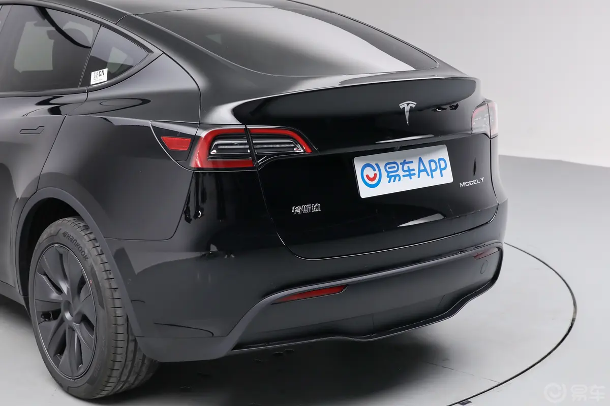 Model Y688km 长续航全轮驱动版车后雷达