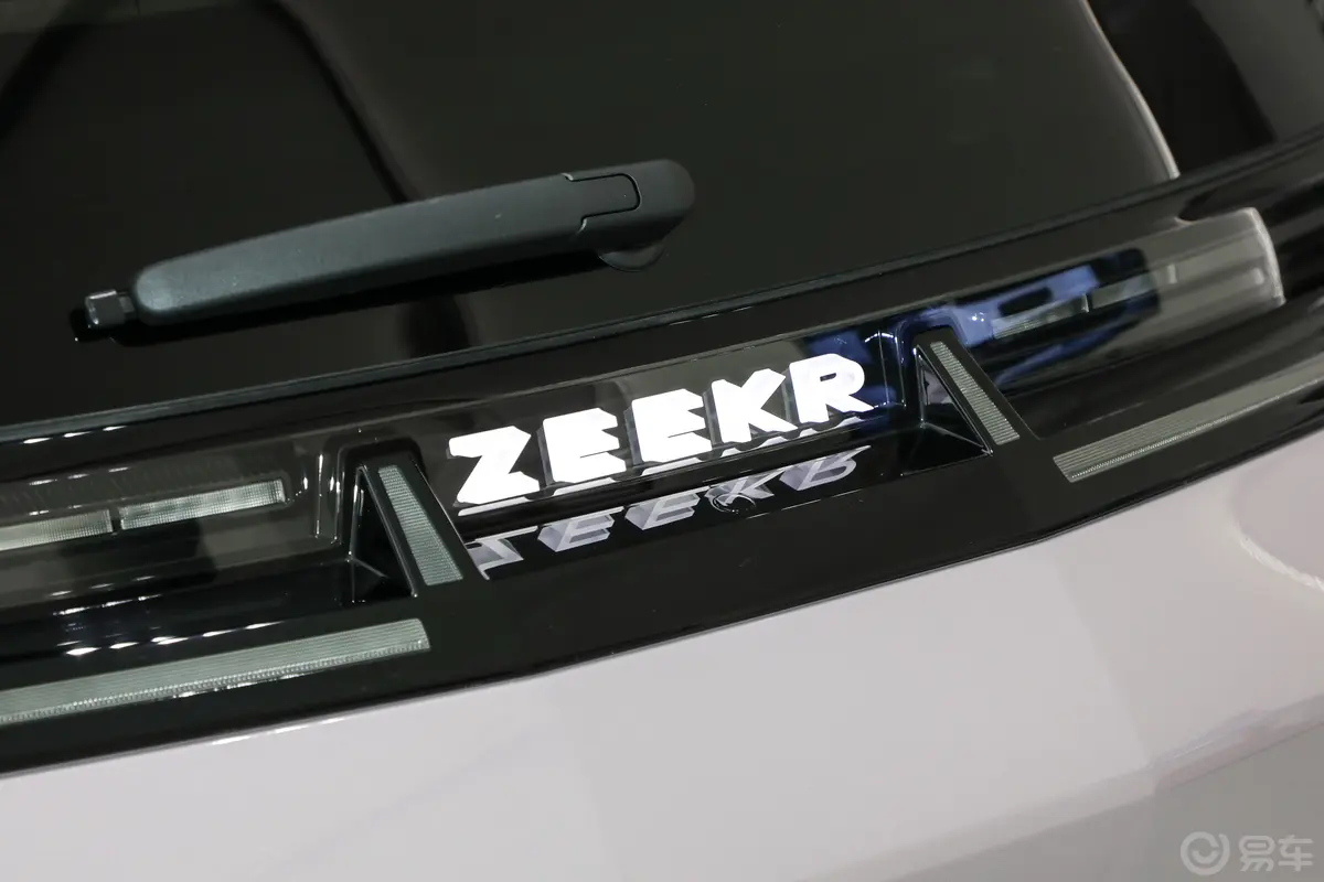 ZEEKR X560km 后驱YOU版 4座外观细节