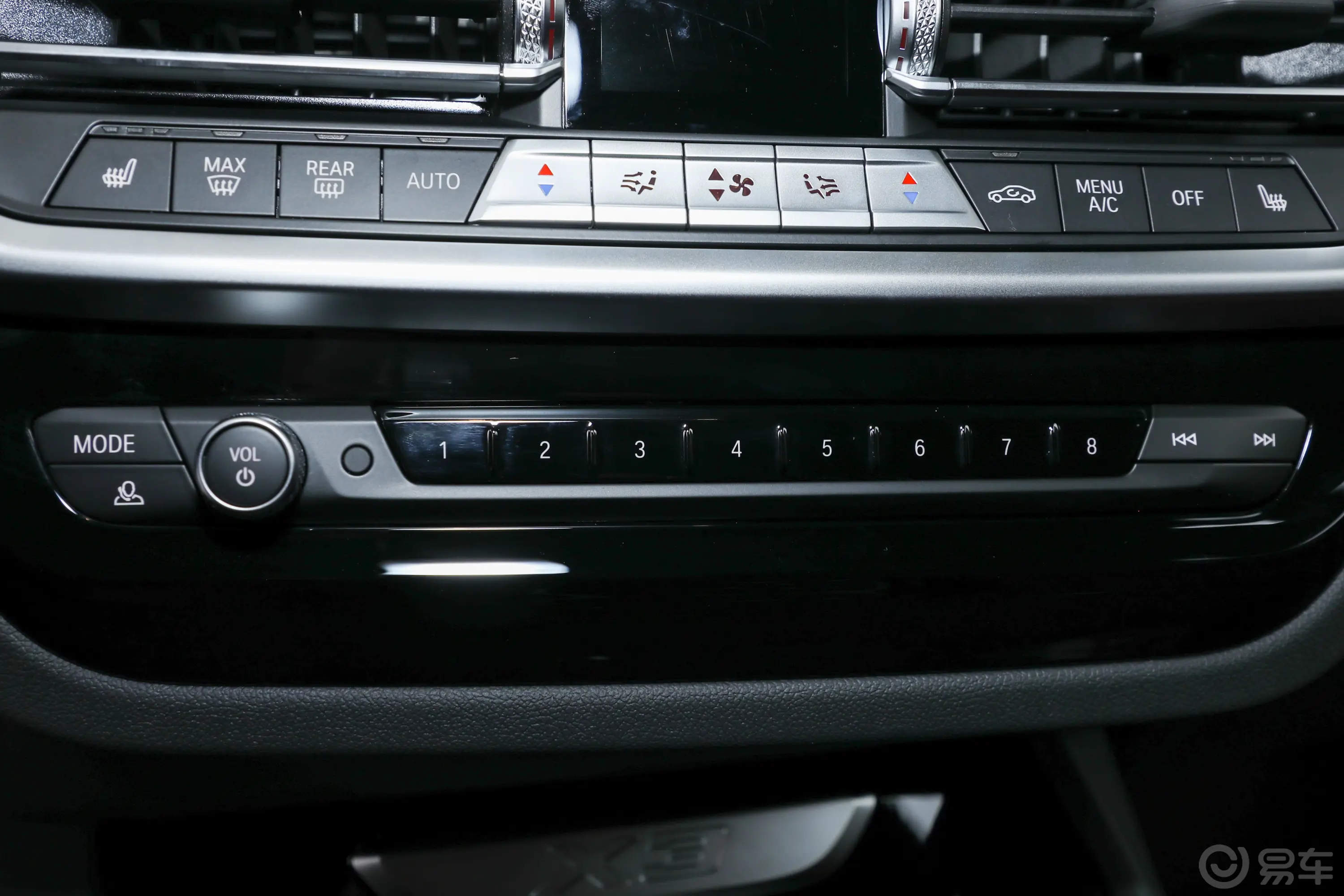宝马X3改款 xDrive30i 尊享型 M曜夜套装音响