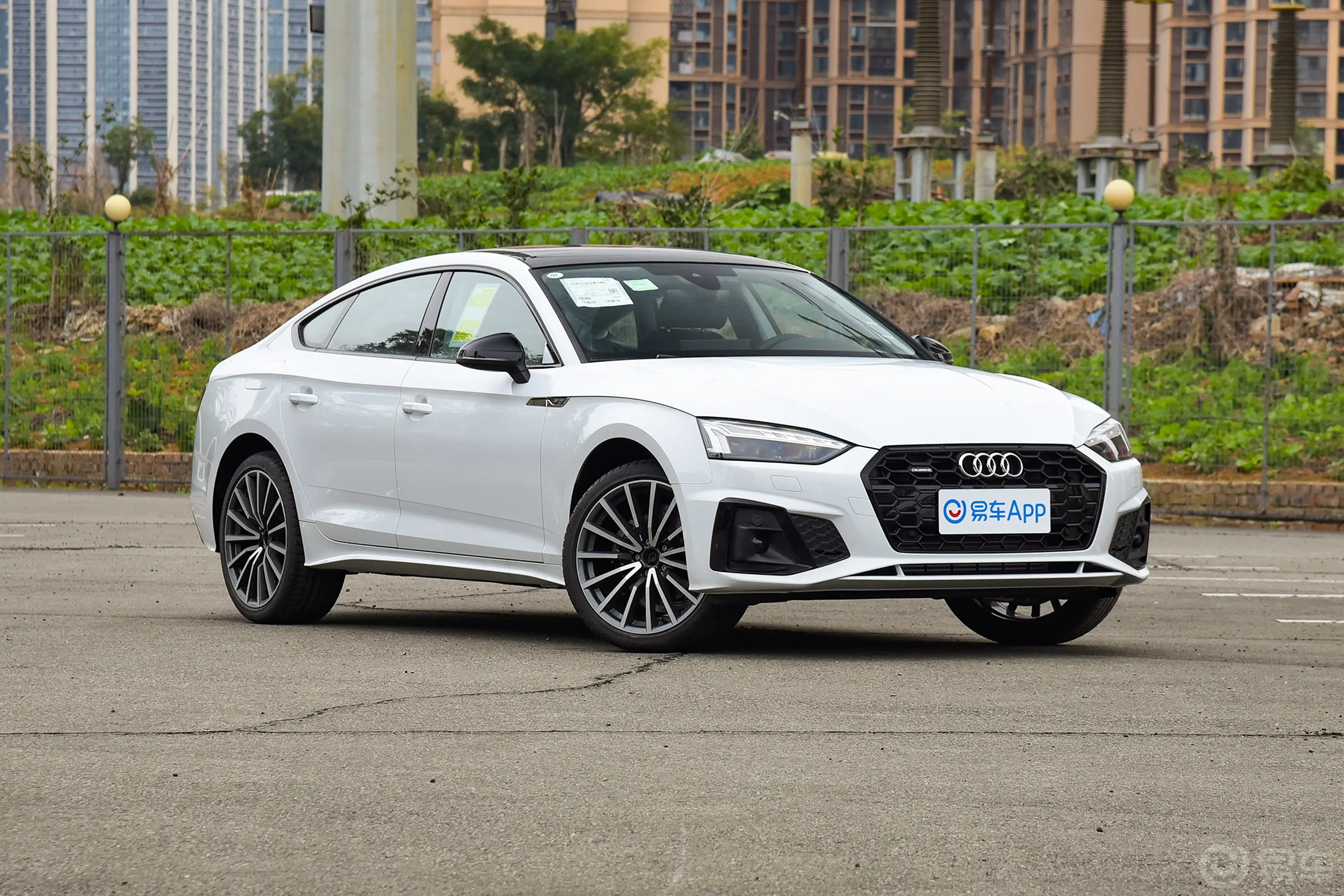 奥迪A5Sportback 40 TFSI quattro 豪华动感型天窗