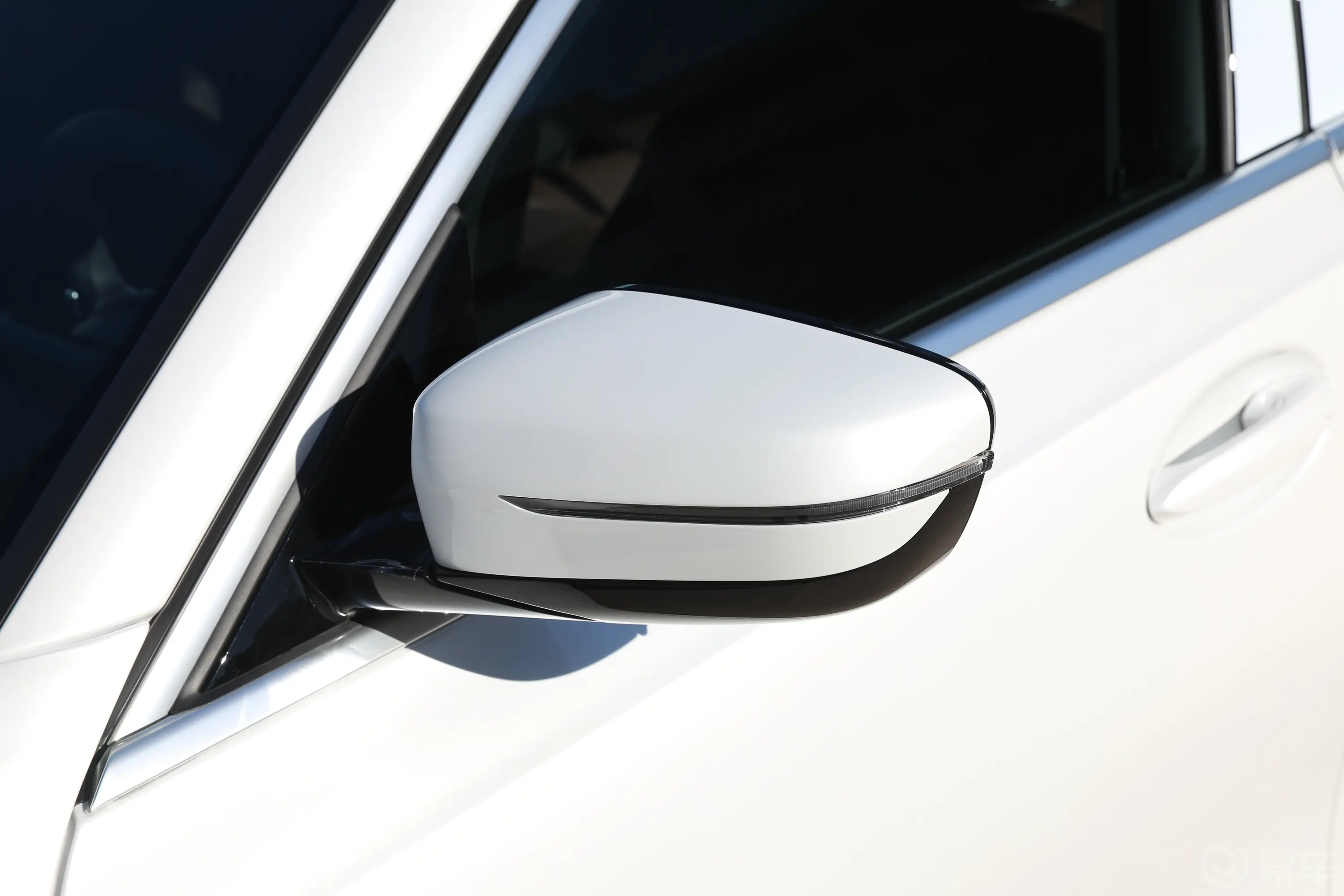宝马3系325Li xDrive M运动套装主驾驶后视镜背面