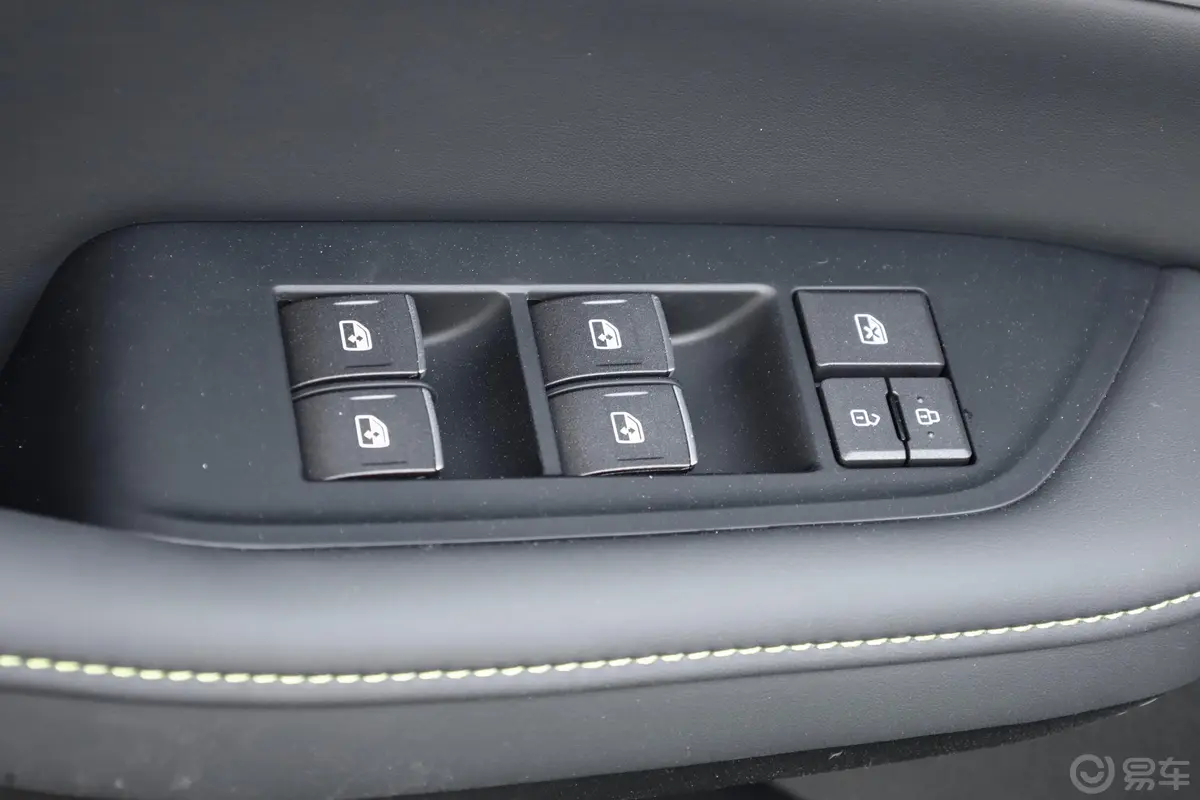 风行T5 EVO狂飙版 1.5T 定制款车窗调节整体