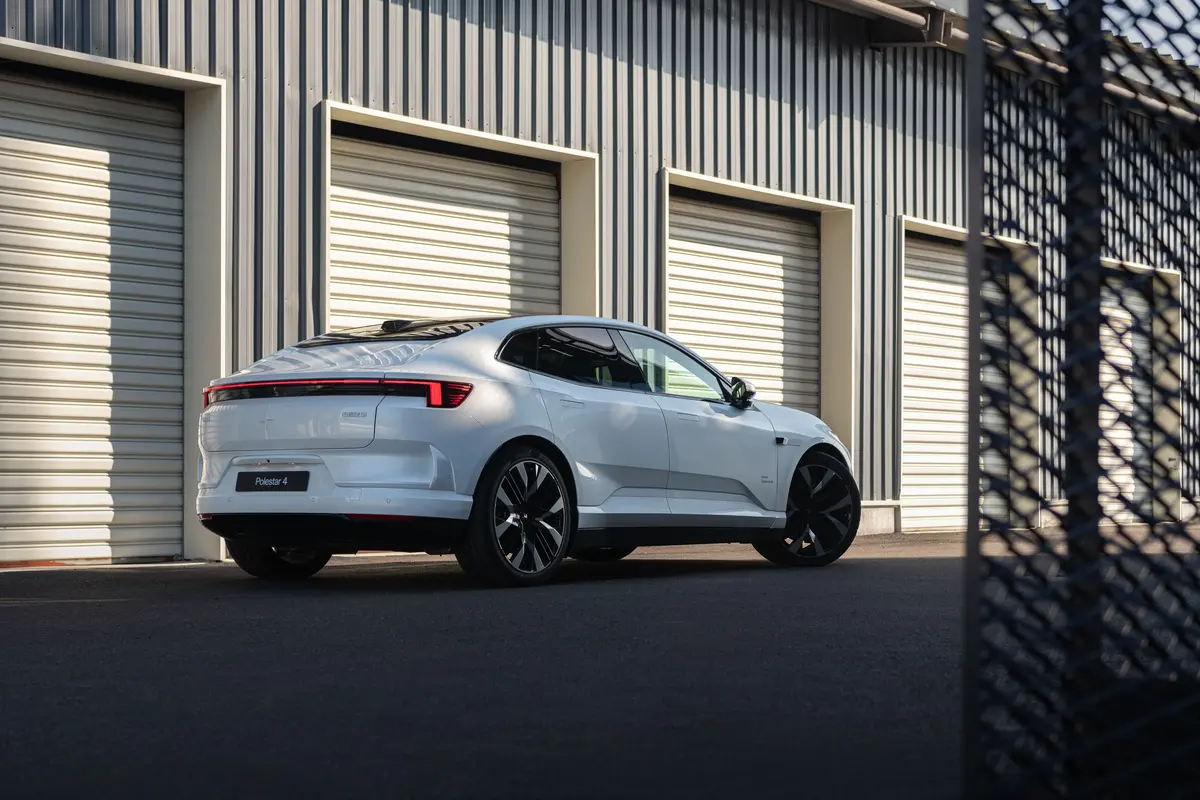 Polestar 4