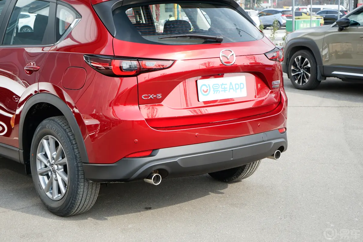 马自达CX-52.0L 两驱智尚型车后雷达