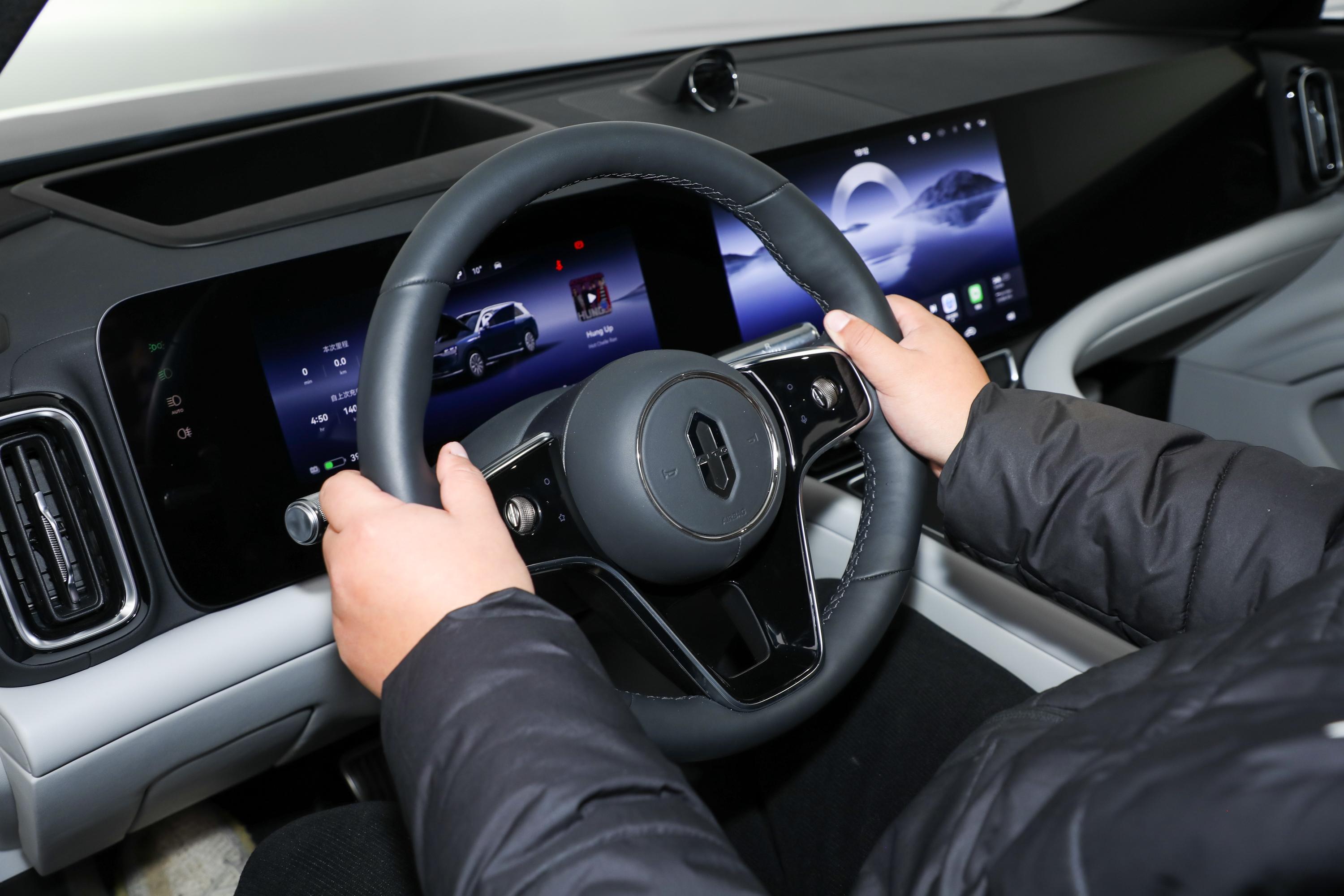 【问界M9纯电版 630km Ultra 6座主驾驶位图片-汽车图片大全】-易车