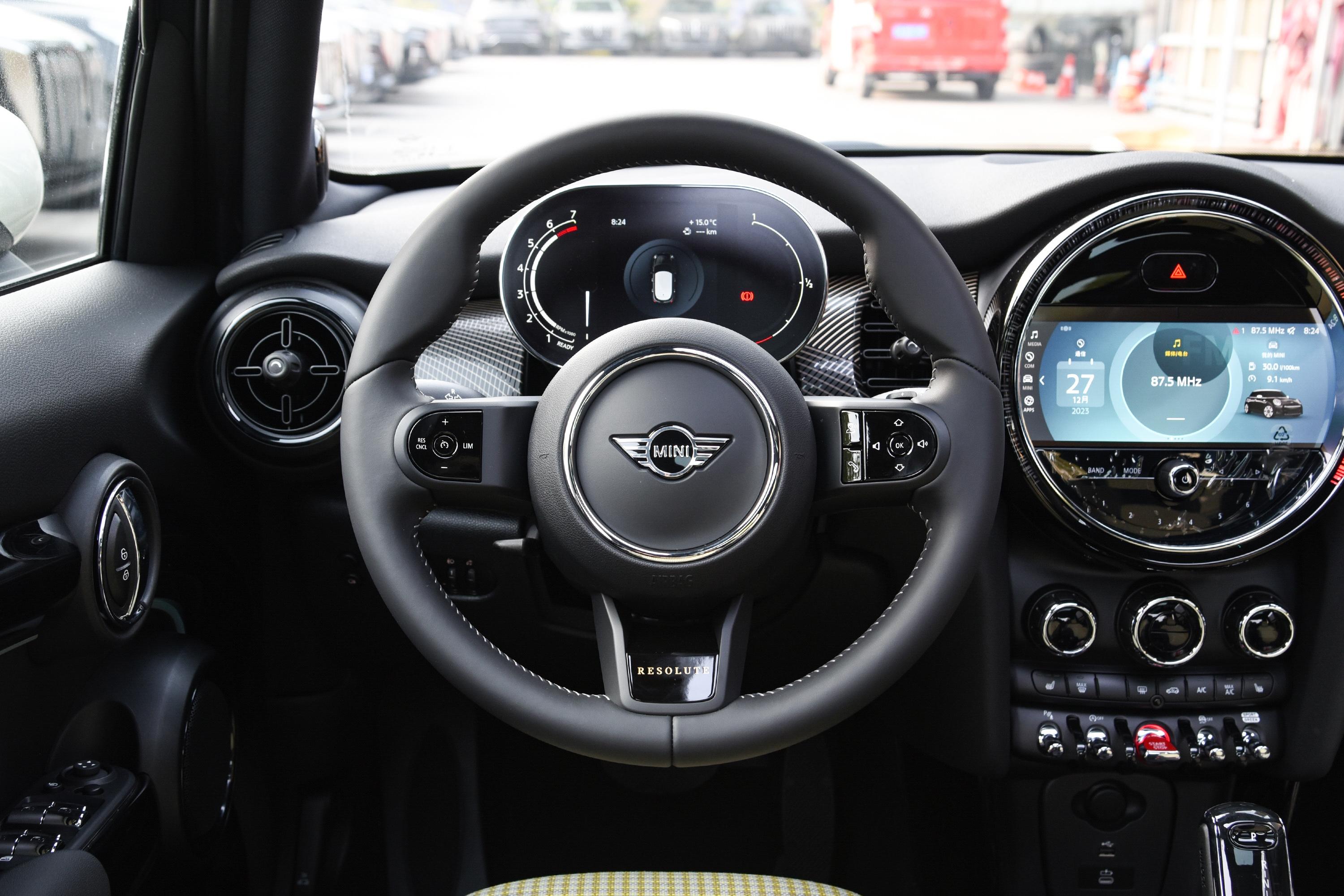 【MINI1.5T COOPER 执迷版 五门版方向盘图片-汽车图片大全】-易车