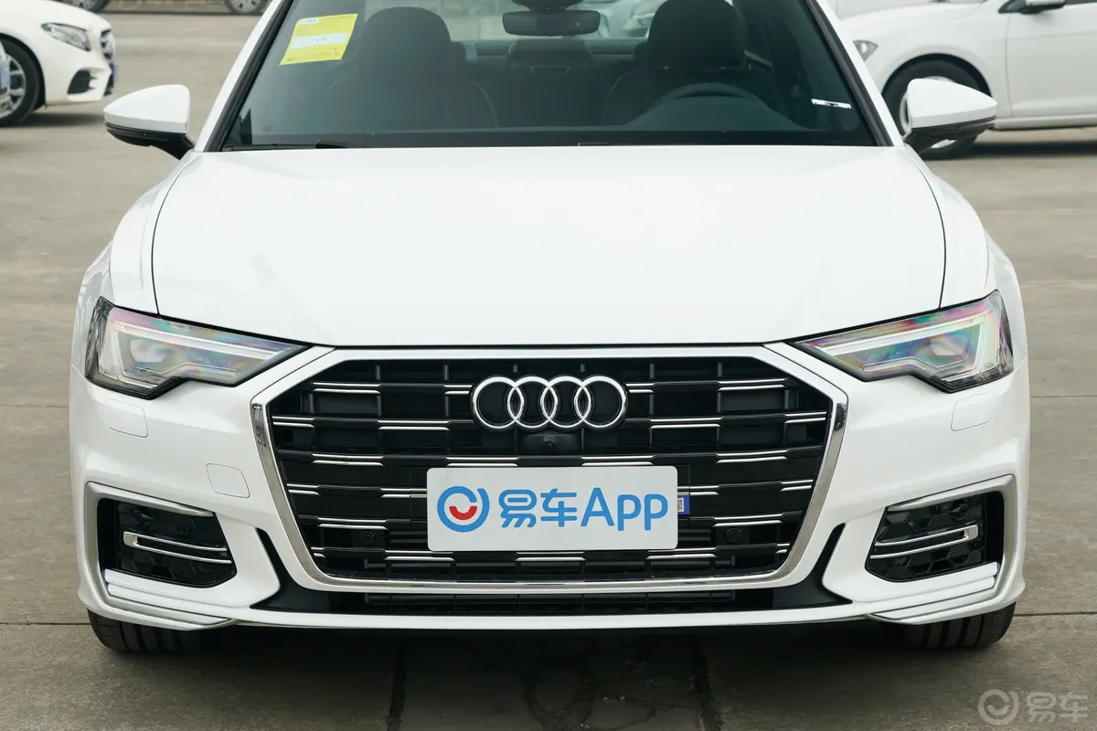 奥迪A6L45 TFSI 臻选动感型外观细节