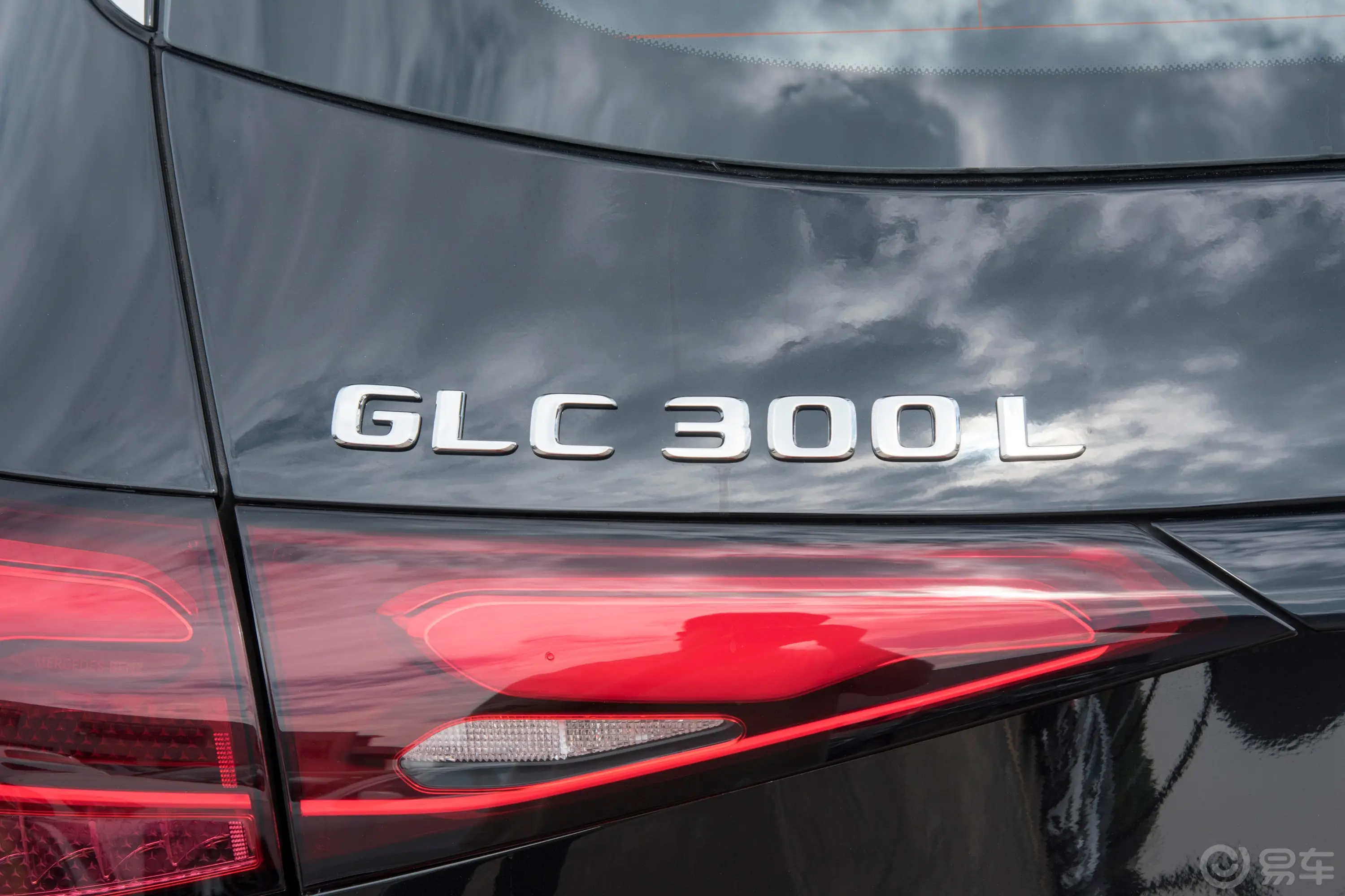 奔驰GLC改款 GLC 300 L 4MATIC 豪华型 5座外观细节