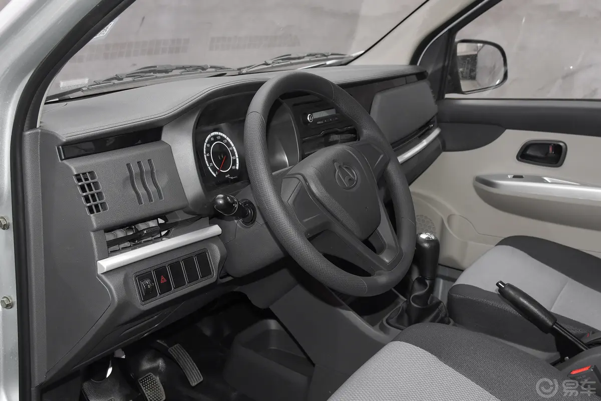 长安星卡1.5L 单排2.8米载货汽车舒适型空调音响和品牌