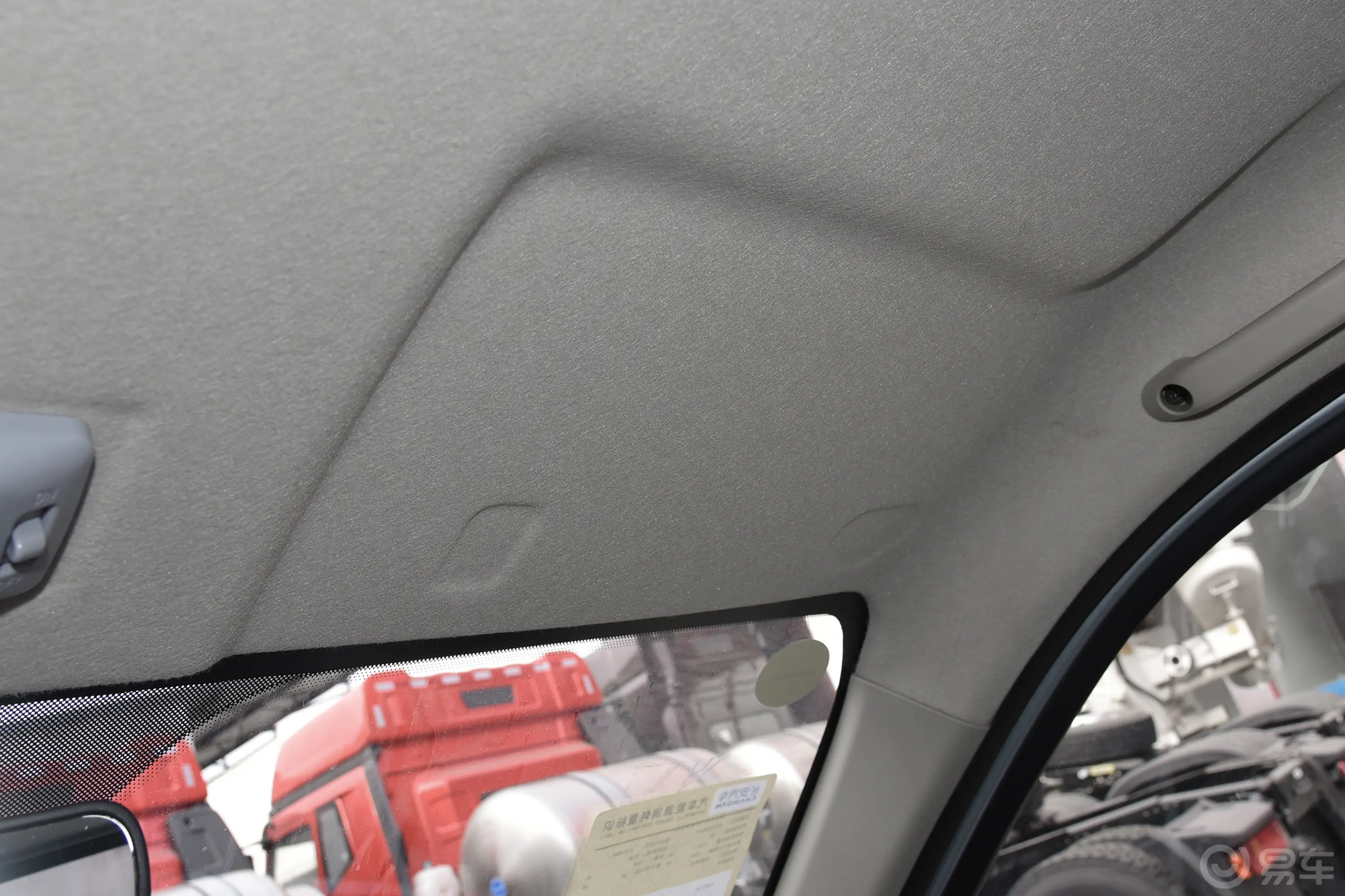 长安星卡1.5L 单排2.8米载货汽车舒适型空调副驾驶位