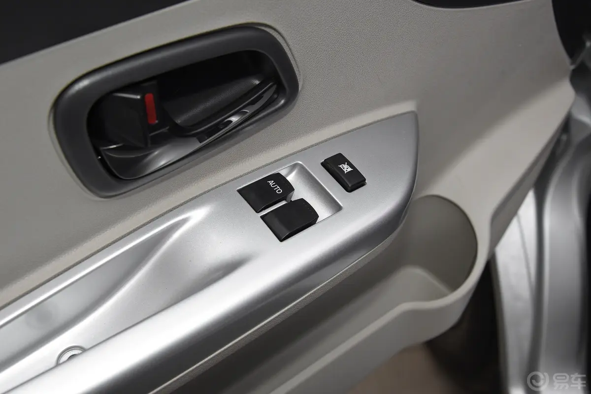 长安星卡1.5L 单排2.8米载货汽车舒适型空调车窗调节整体