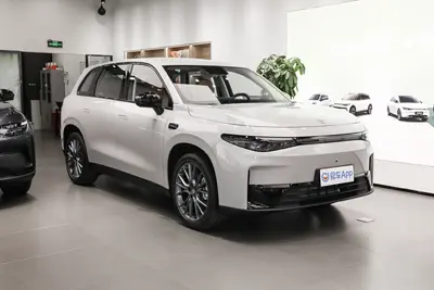 2024款 零跑C10 纯电版 530km 530舒享版外观