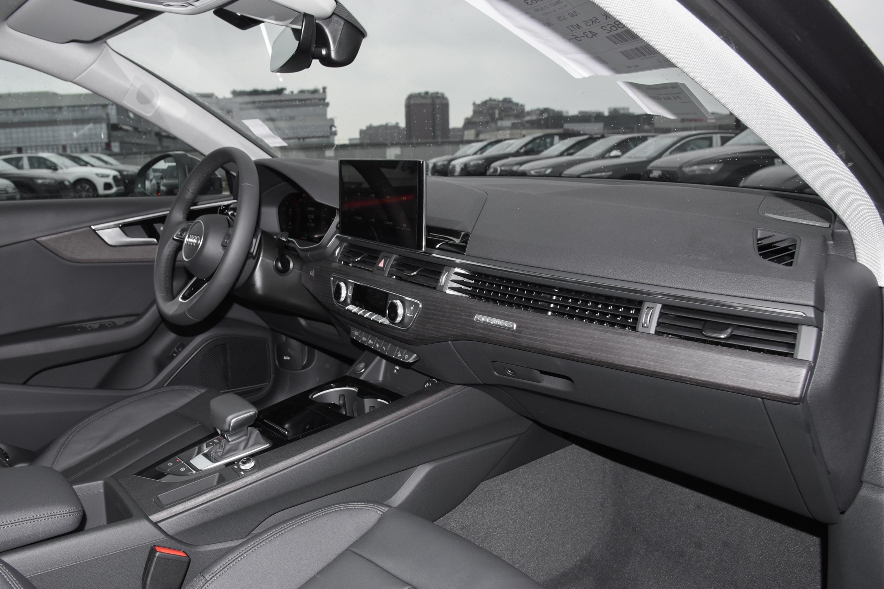 【奥迪A4(进口)allroad quattro内饰全景副驾方向图片-汽车图片大全】-易车