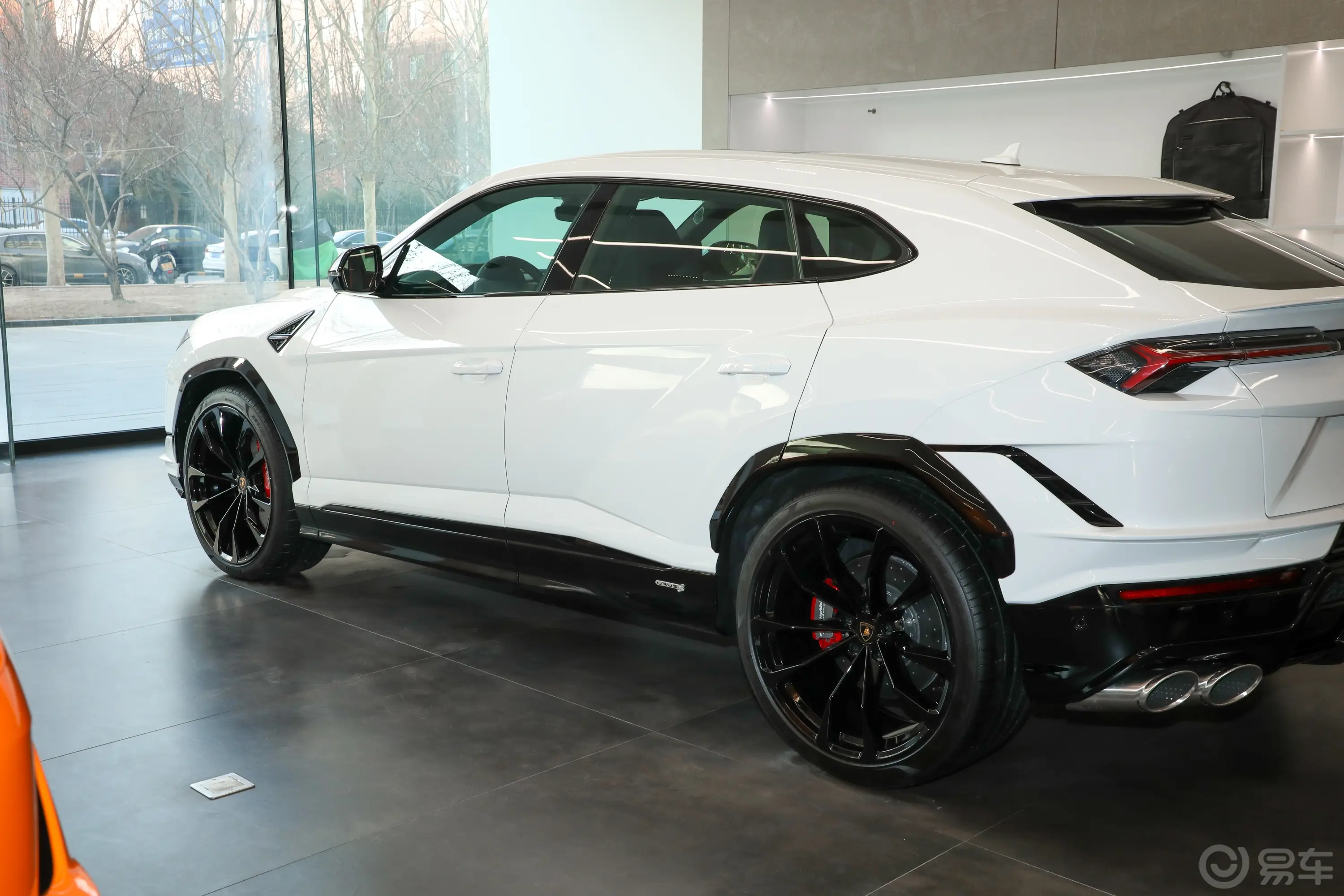 Urus4.0T V8 S外观细节