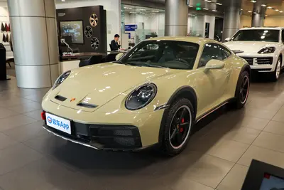 2023款 保时捷911 Dakar 3.0T外观