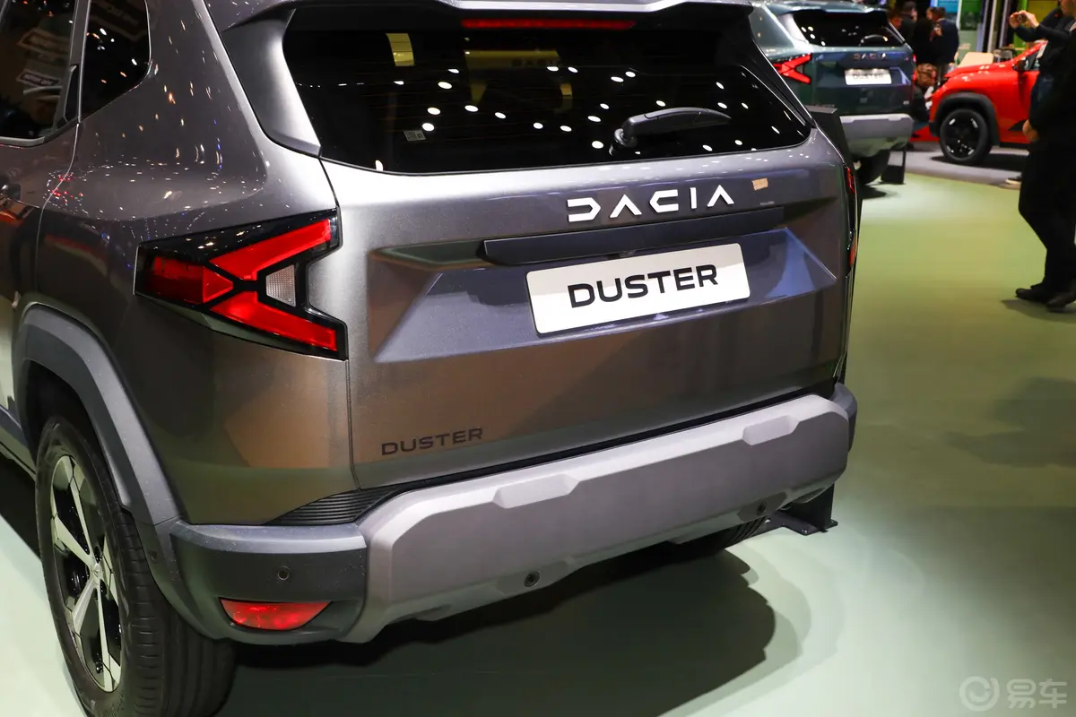 达契亚Duster1.2T 基本版外观