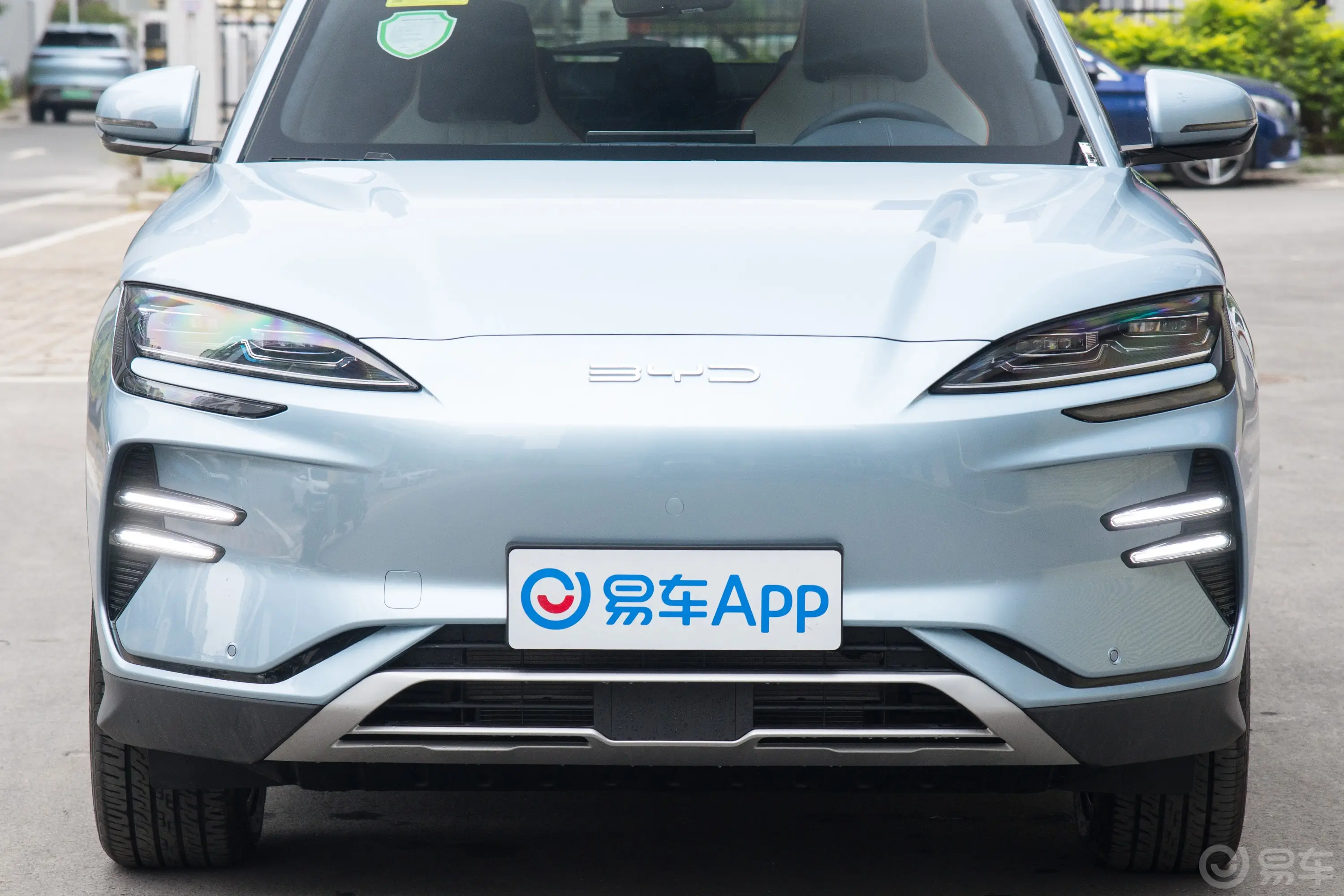 宋PLUS新能源EV 荣耀版 520km 豪华型外观细节