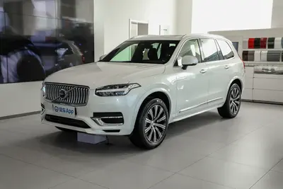 2024款 沃尔沃XC90 B6 智逸豪华版 7座外观