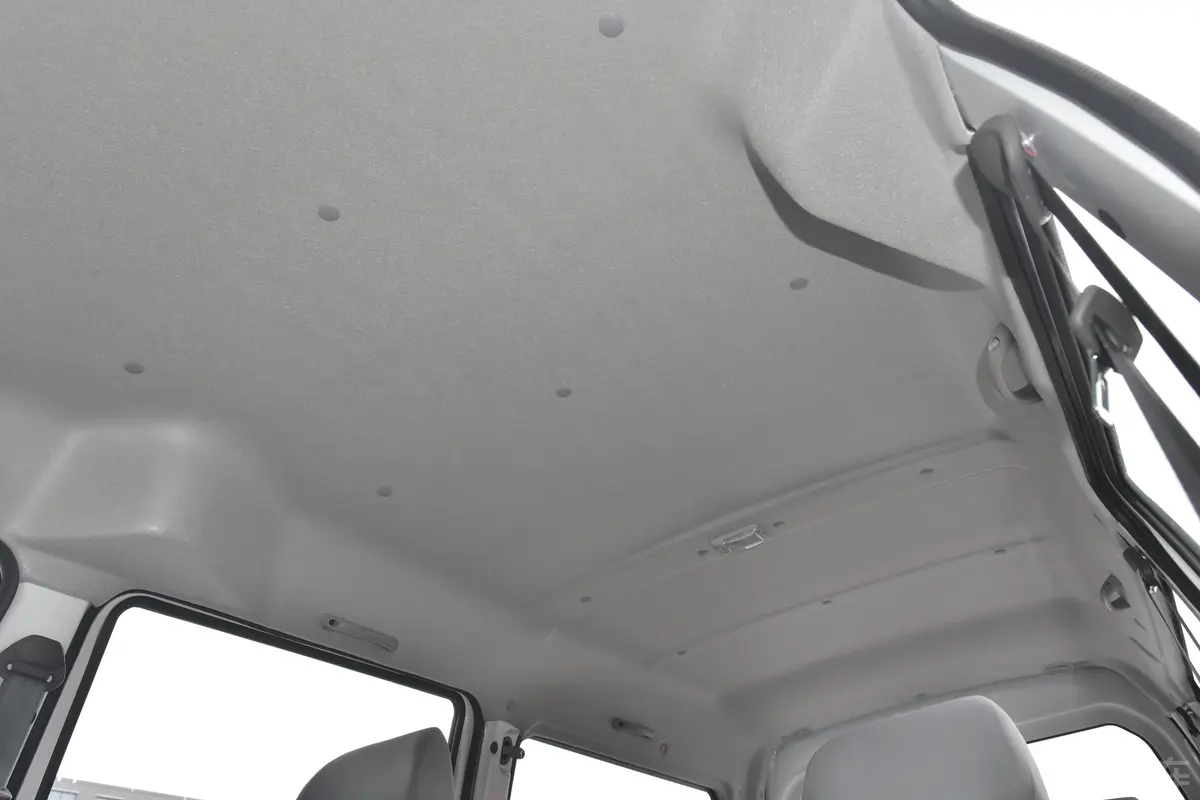金杯小海狮X301.5L 客车财富型空调版 6座天窗内拍关闭