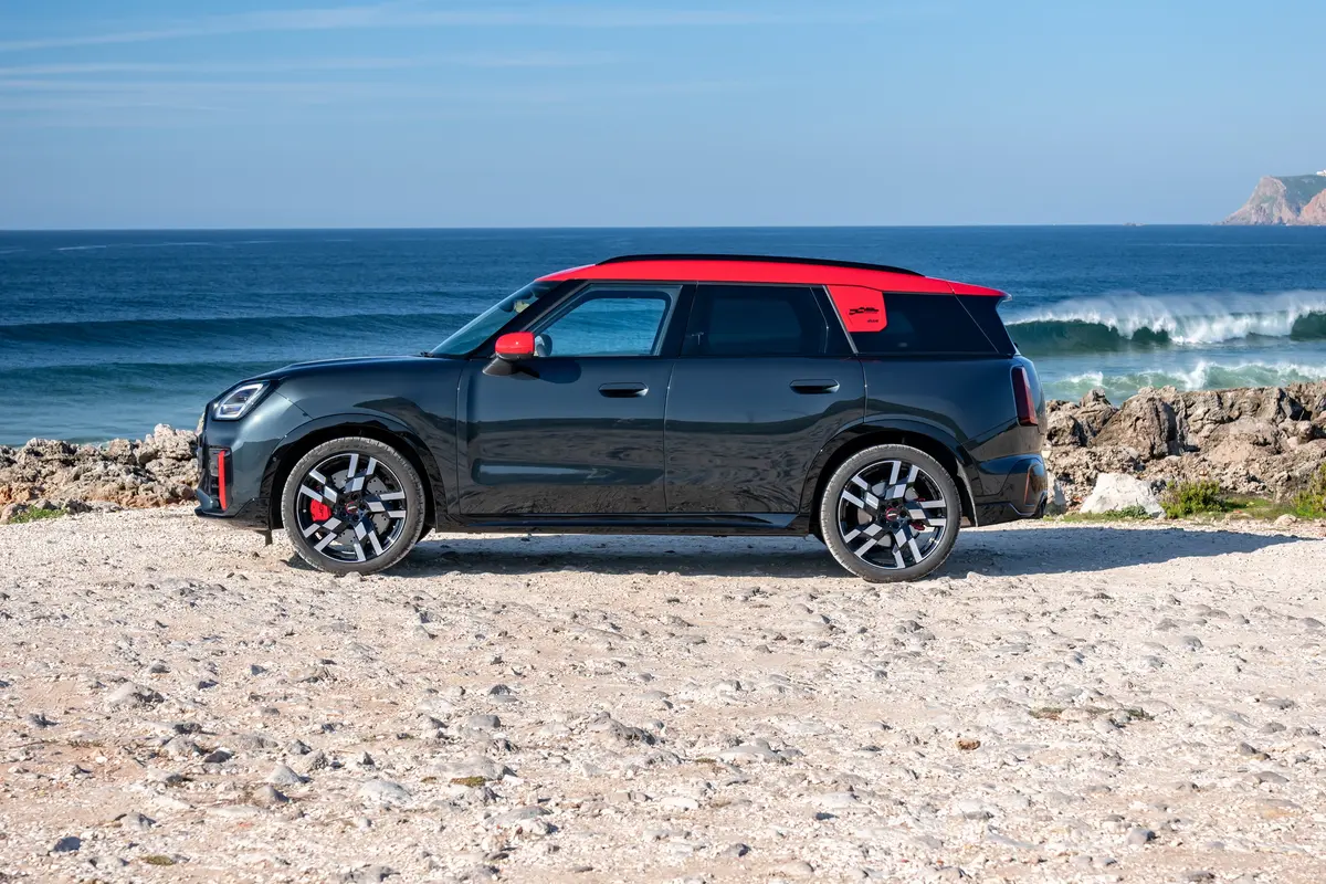 MINI JCW COUNTRYMAN