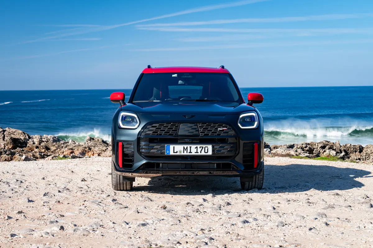 MINI JCW COUNTRYMAN