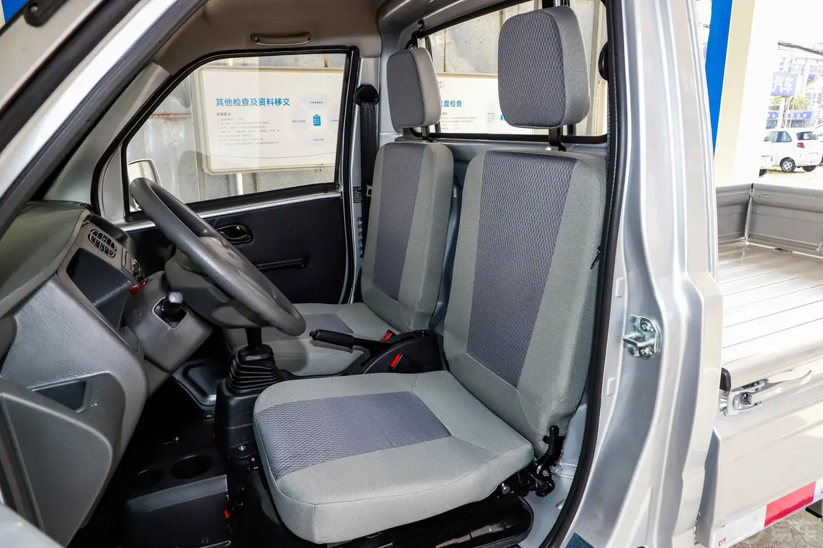 东风小康K011.3L 基本型驾驶员座椅