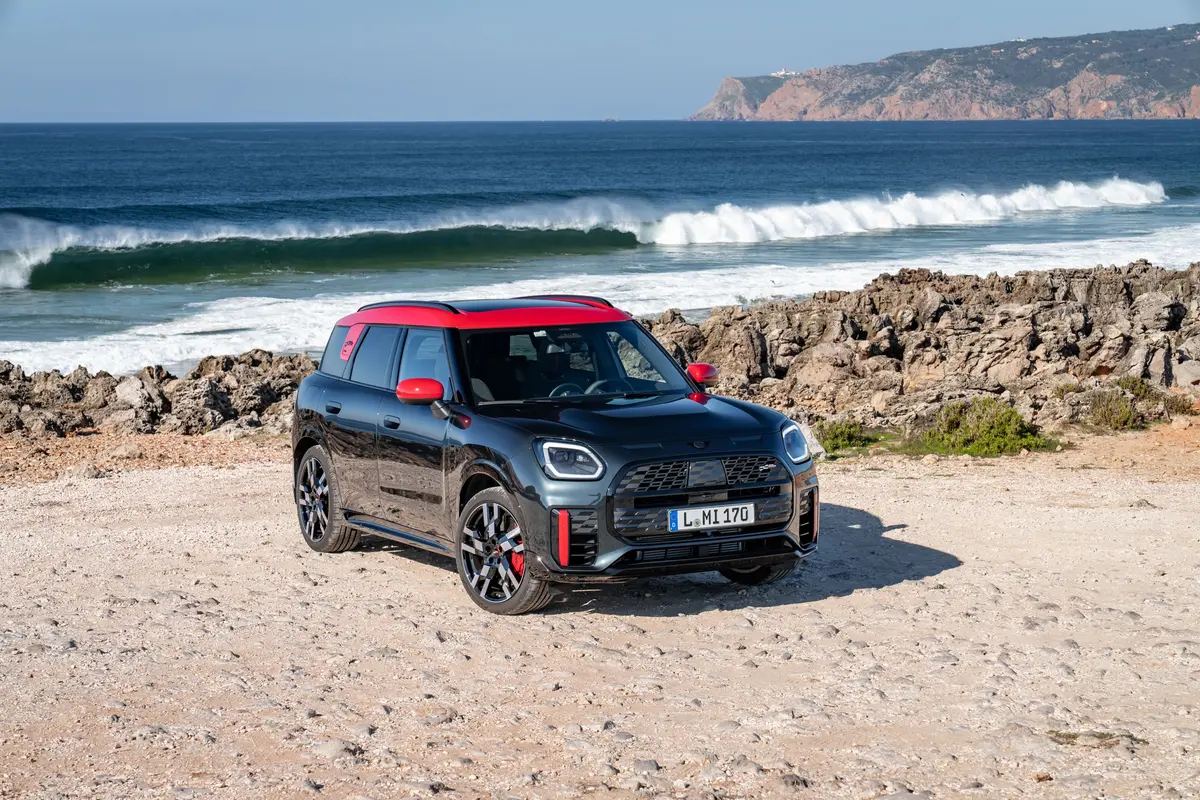 MINI JCW COUNTRYMAN