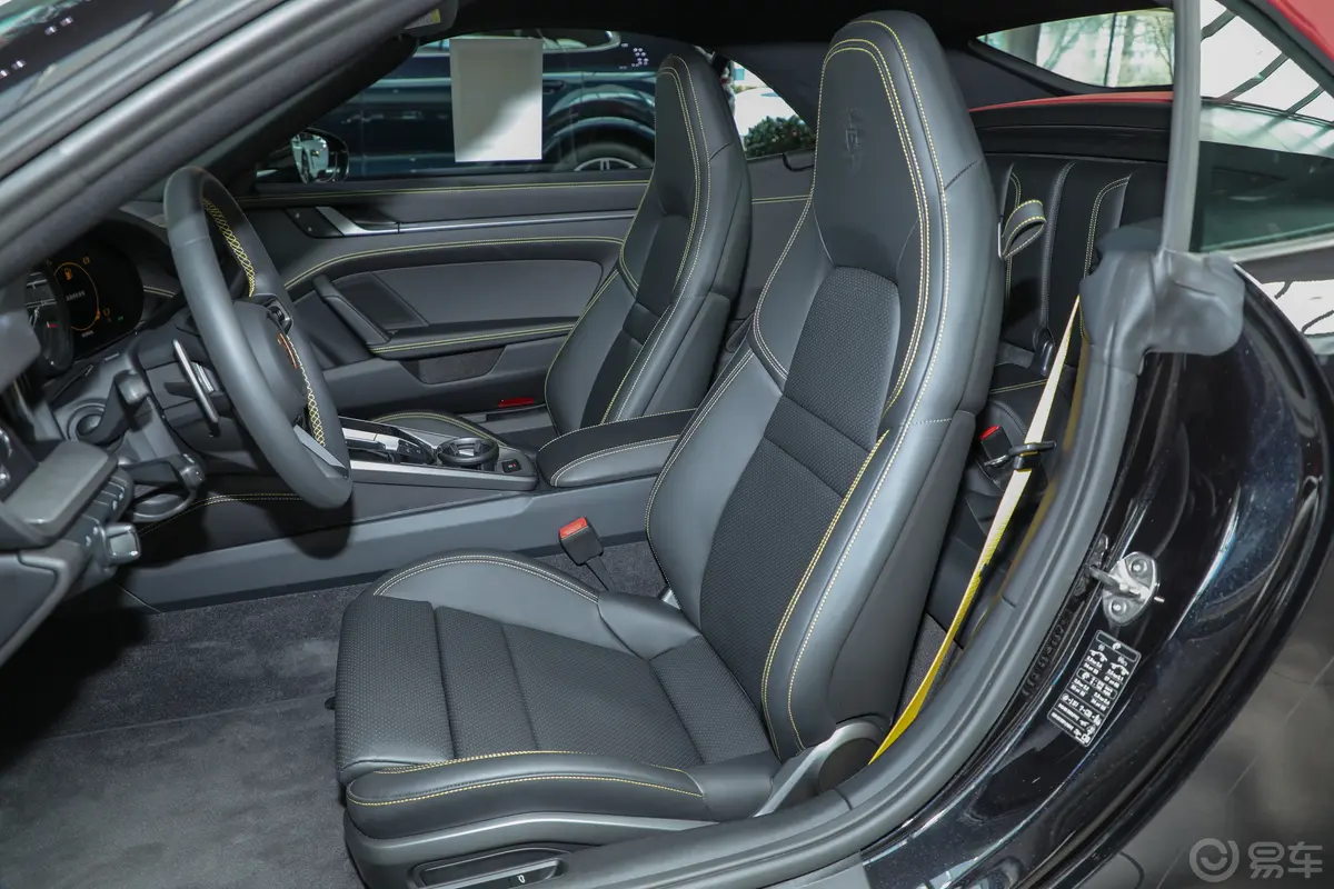 保时捷911Carrera S Cabriolet 3.0T驾驶员座椅