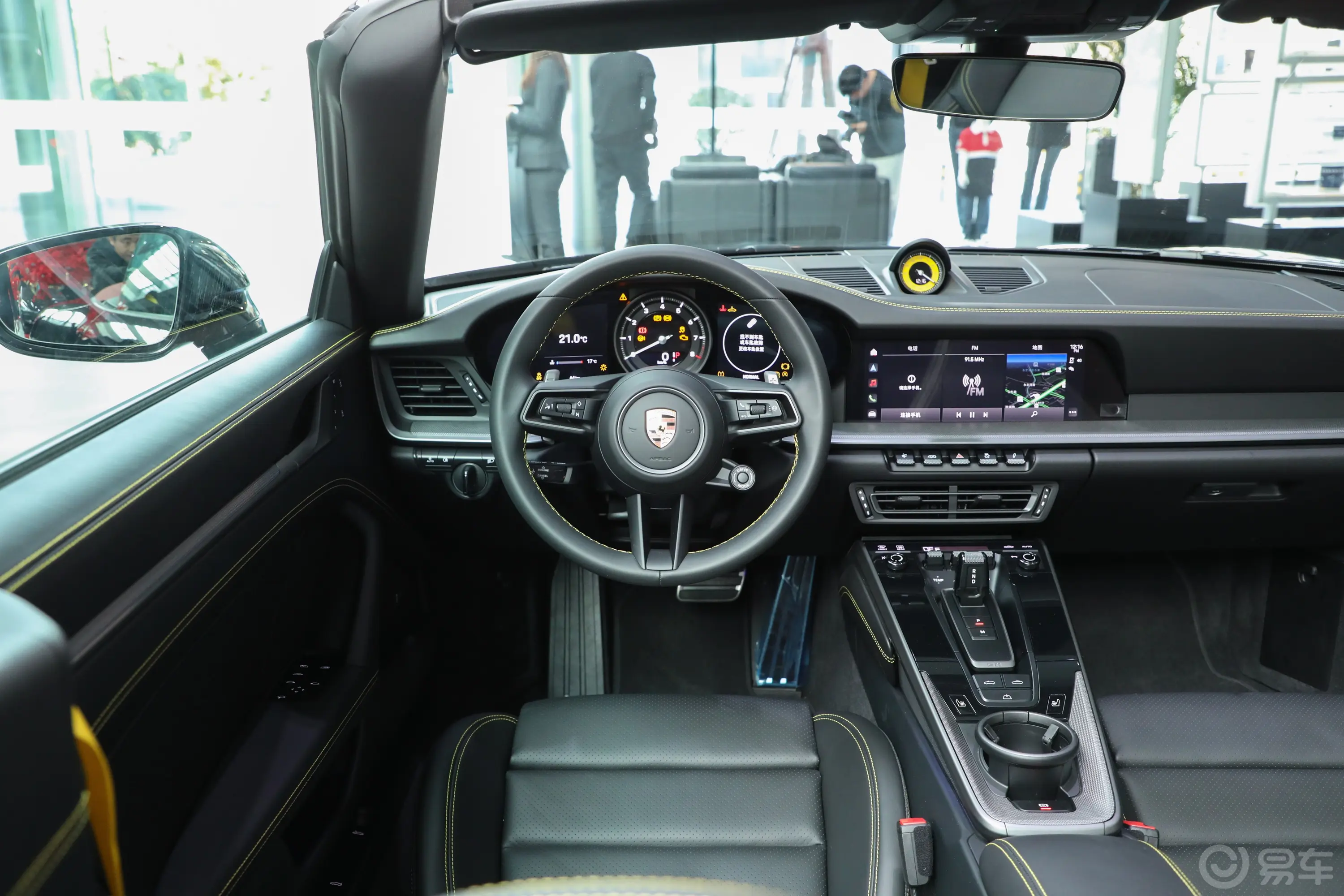 保时捷911Carrera S Cabriolet 3.0T驾驶位区域