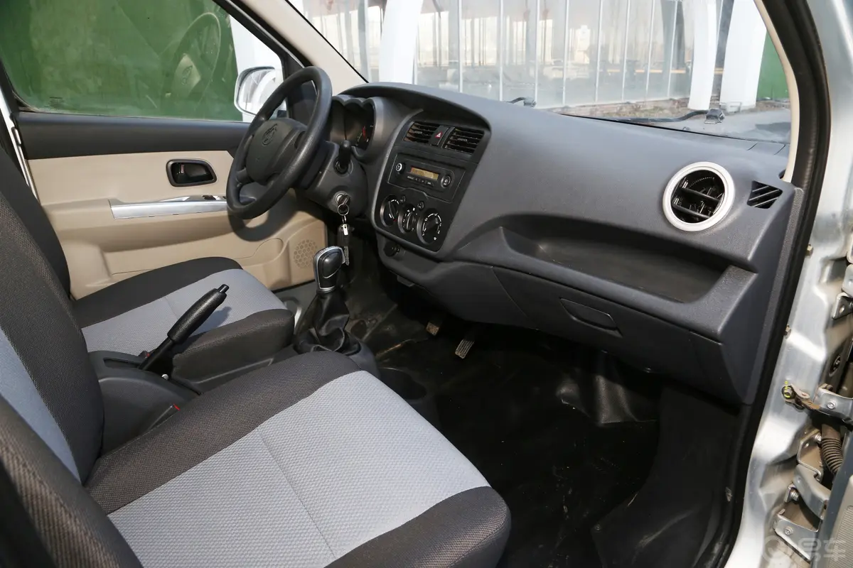 神骐T10 EV255km 单排载货车财富版驾驶员座椅
