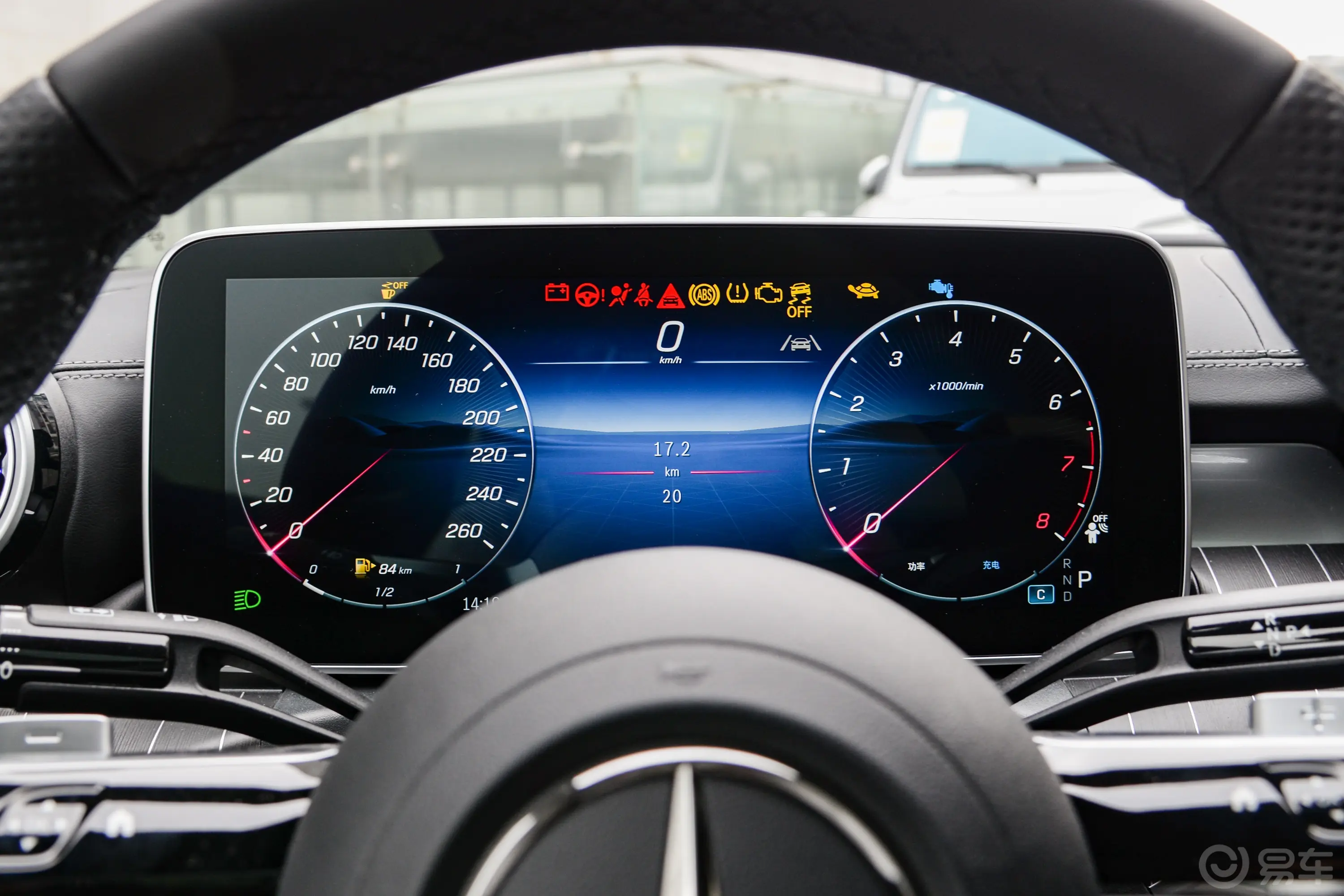 奔驰CLECLE 300 4MATIC 动感型轿跑车仪表盘