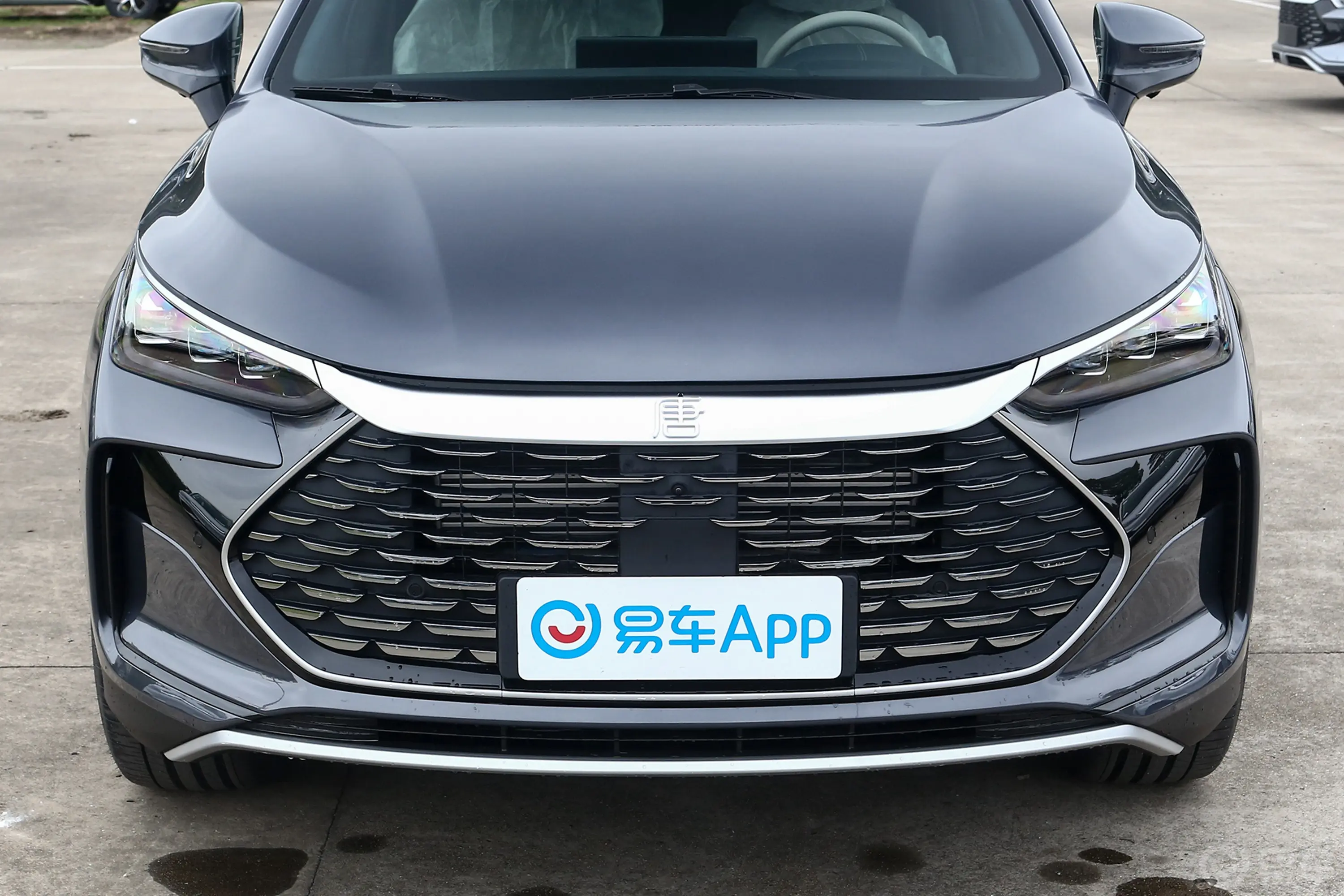 唐新能源DM-i 荣耀版 1.5T 200km 前驱旗舰型 7座外观细节