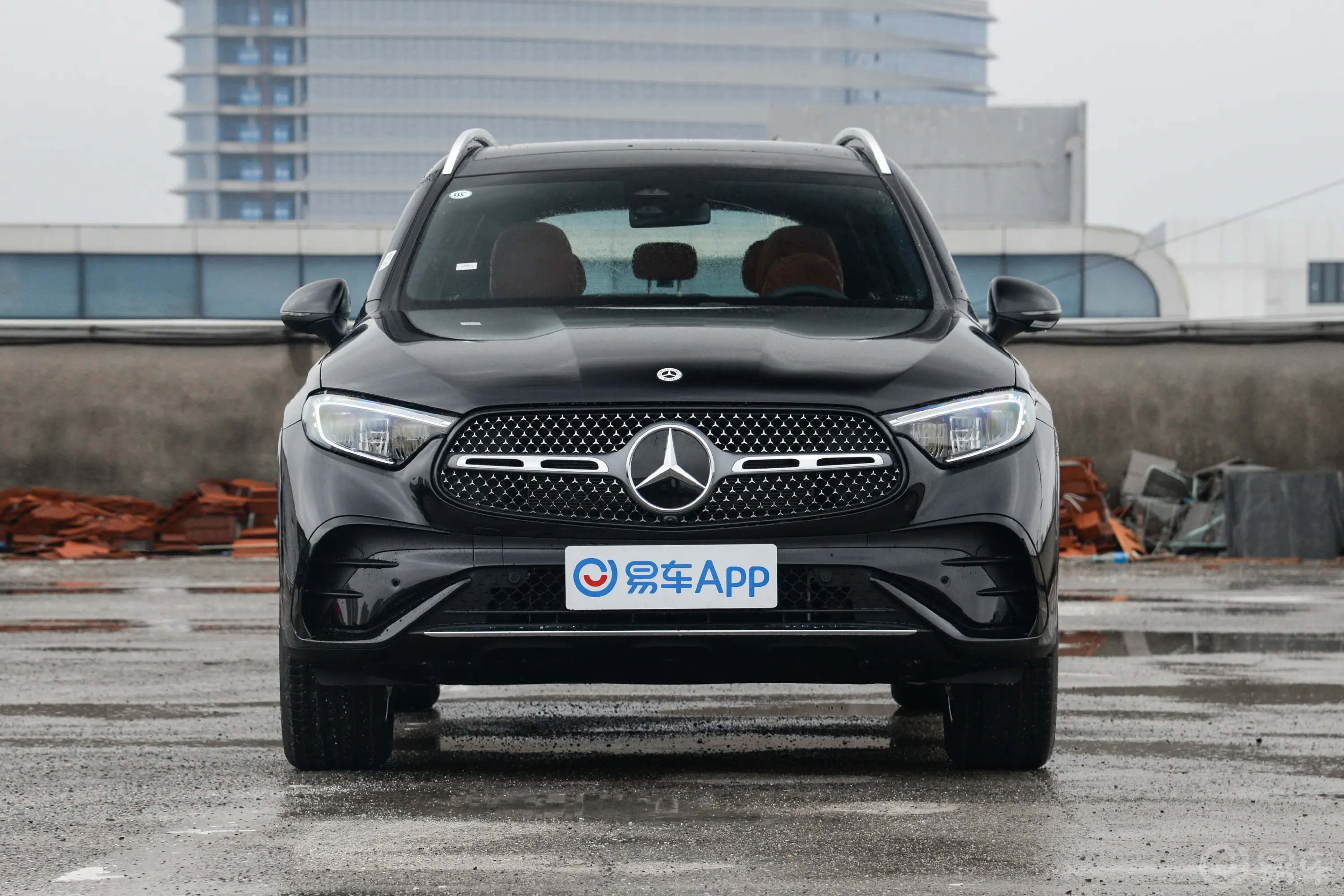 奔驰GLCGLC 260 L 4MATIC 豪华型 5座正前水平