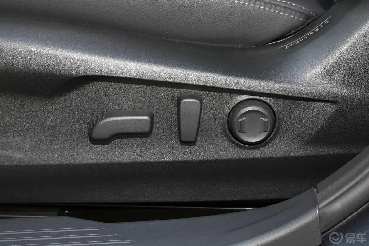 傲虎2.5i AWD旗舰版EyeSight主驾座椅调节
