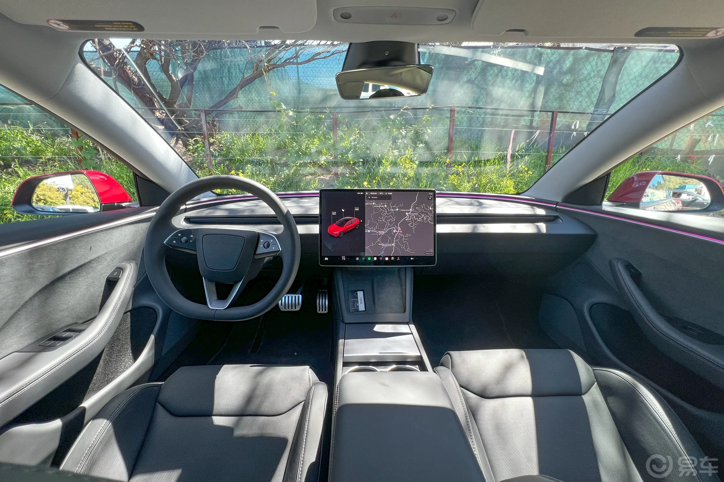 Model 3(进口)Performance高性能全轮驱动版内饰全景正拍