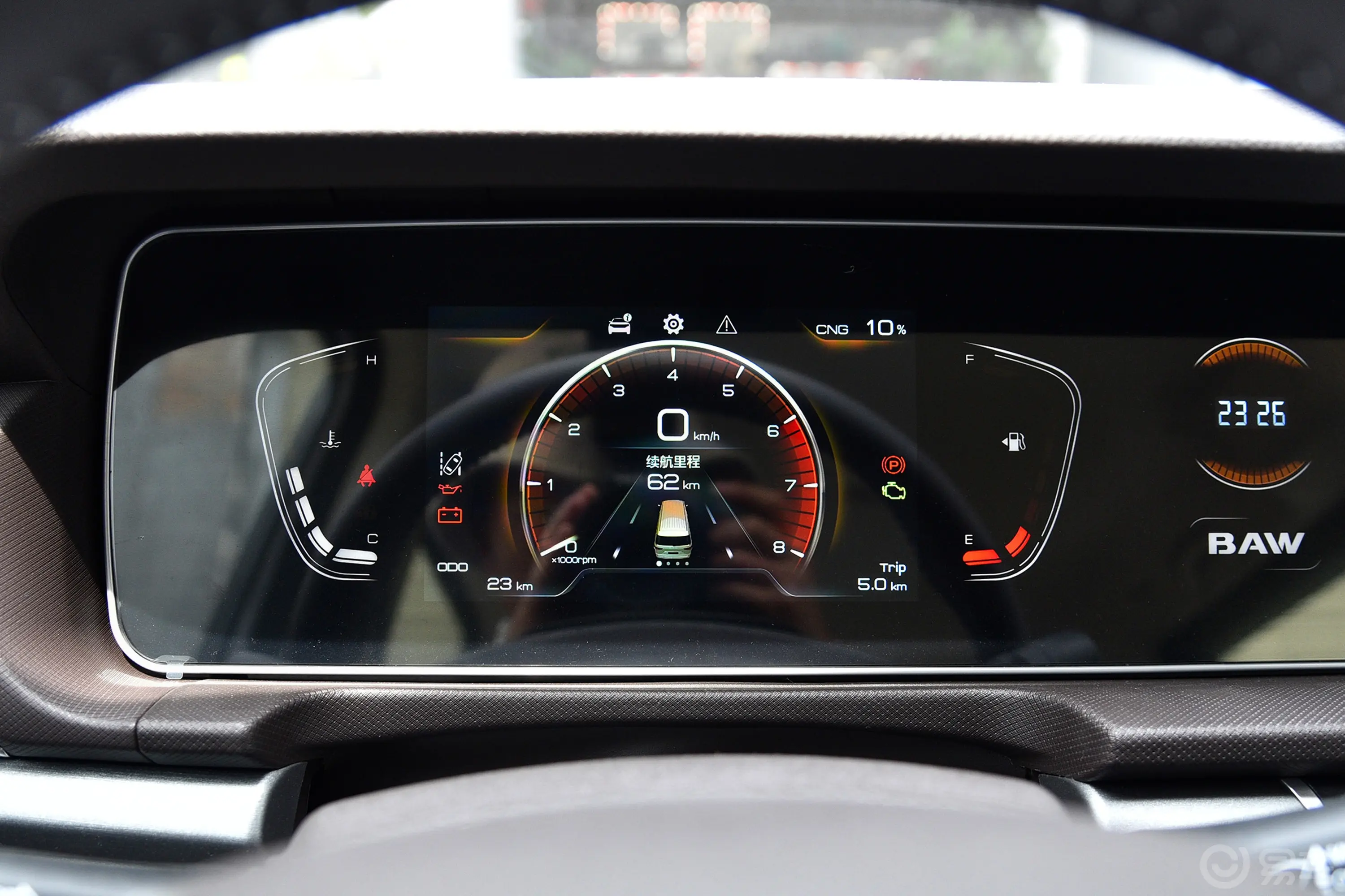 锐胜王牌M72.0L 手动长轴高级营运版 9座 CNG仪表盘