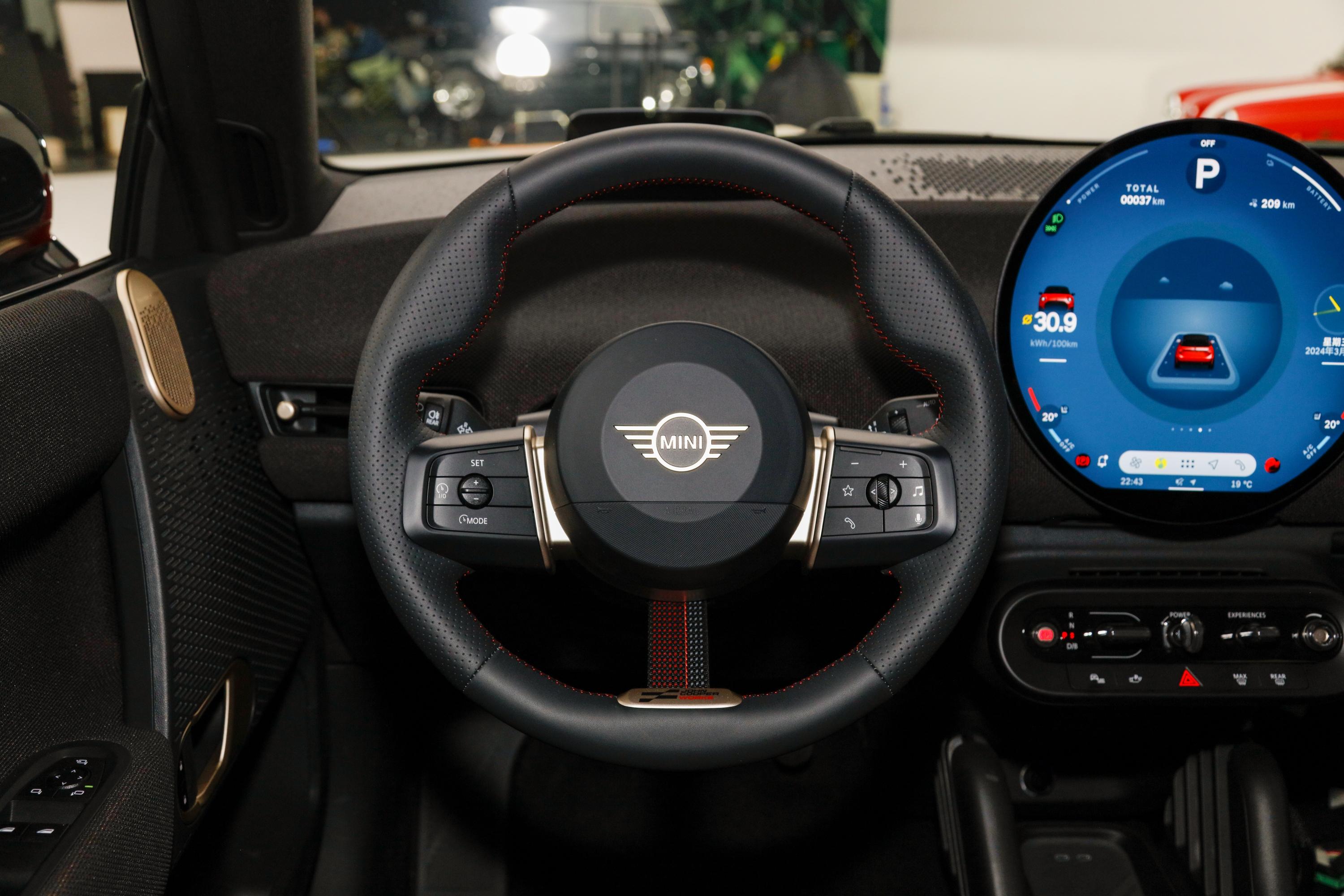 【电动MINI COOPERCOOPER S 试装车方向盘图片-汽车图片大全】-易车