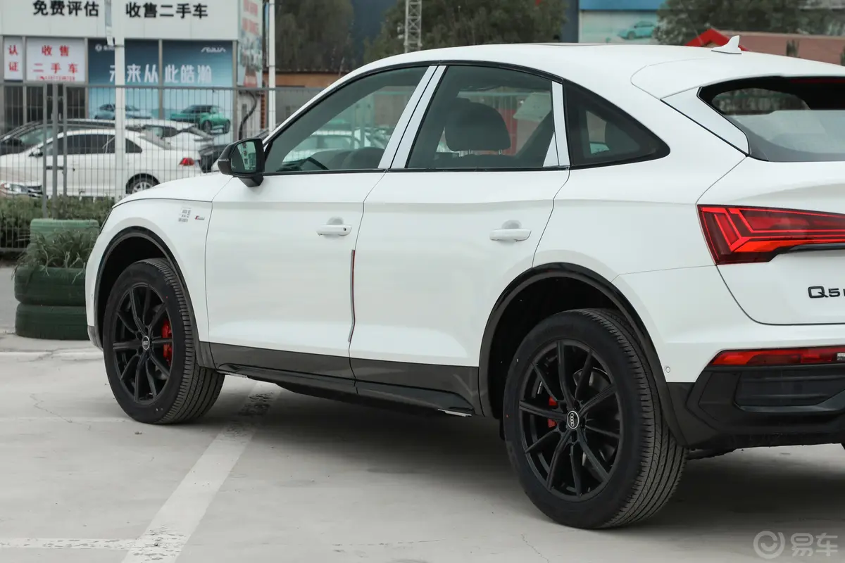 奥迪Q5L Sportback40 TFSI 豪华型外观细节