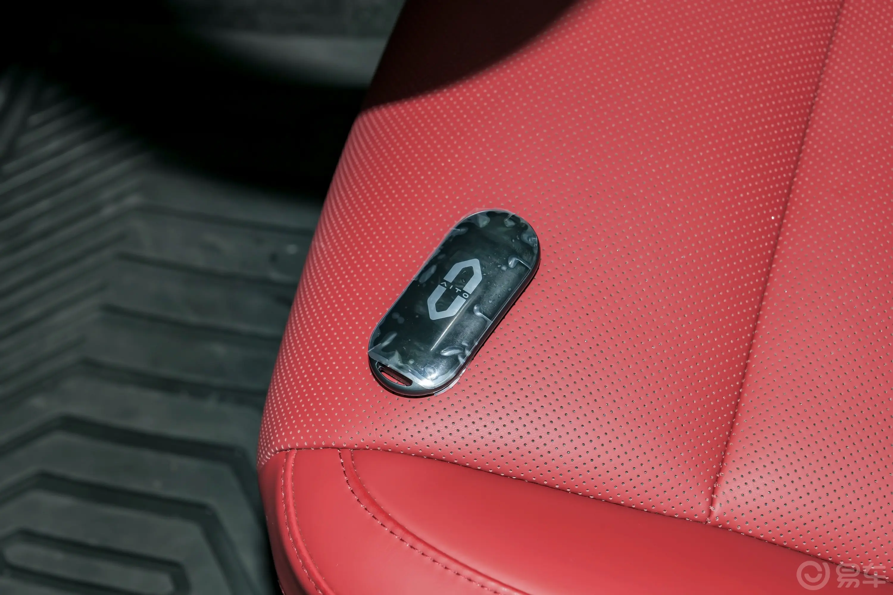 问界M5增程版 230km Max RS 四驱高阶智驾版内后视镜