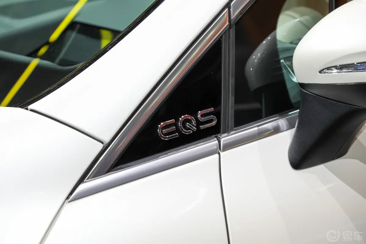 奔驰EQS SUV