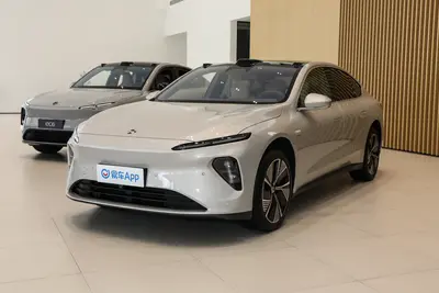 2024款 蔚来ET7 550km 行政版 75kWh外观