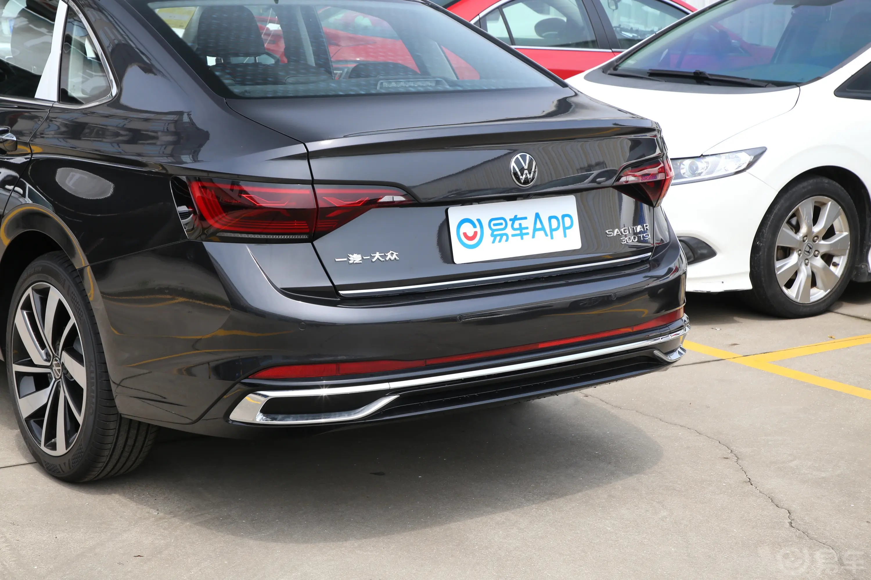 速腾300TSI 双离合卓越版车后雷达