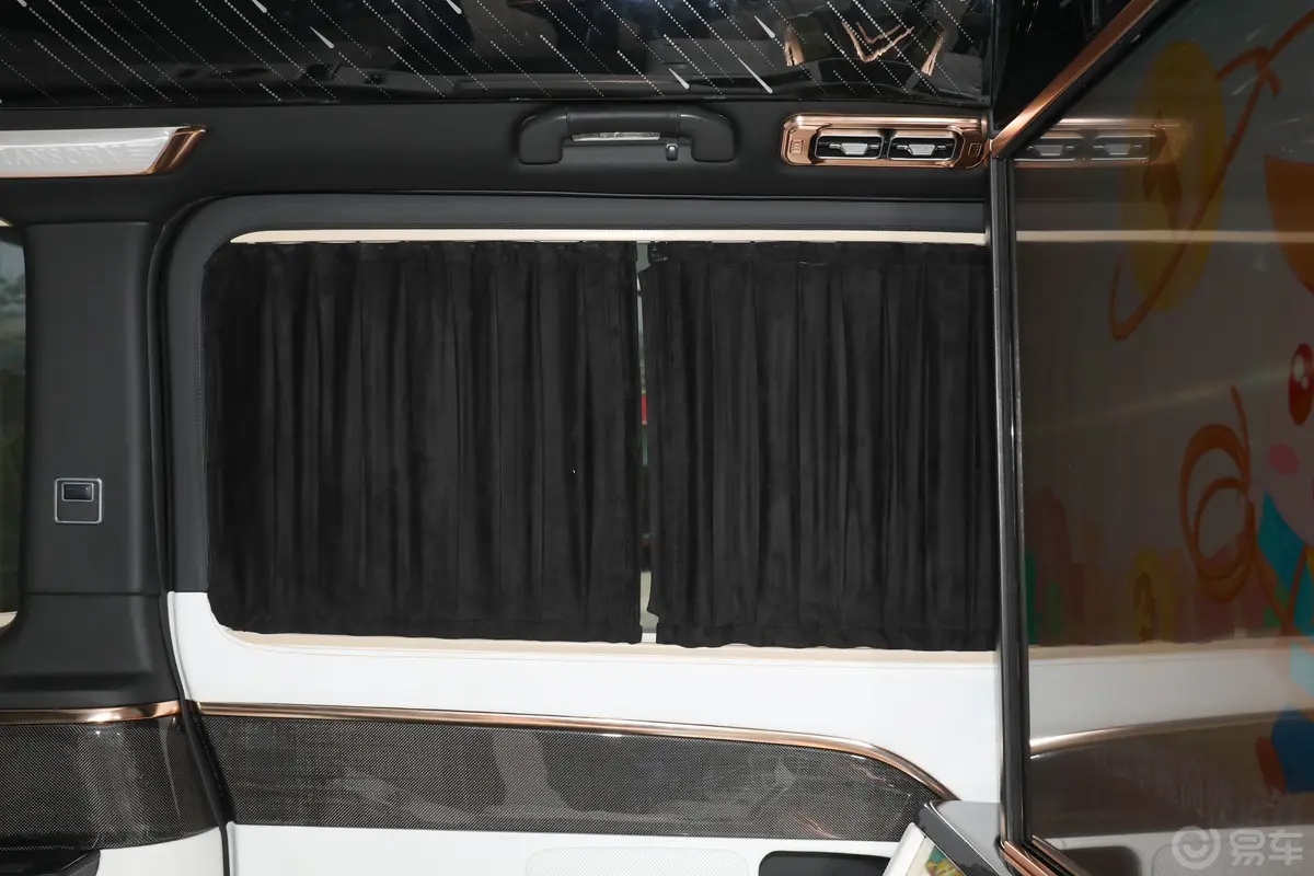 迈莎锐V级MV600 2.0T 世族后排侧窗遮阳帘