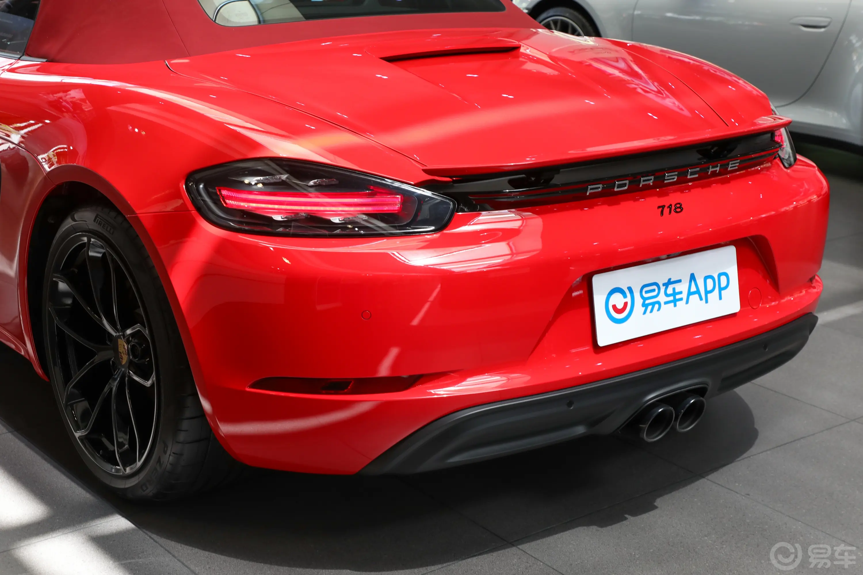 保时捷718Boxster Style Edition 2.0T外观灯组
