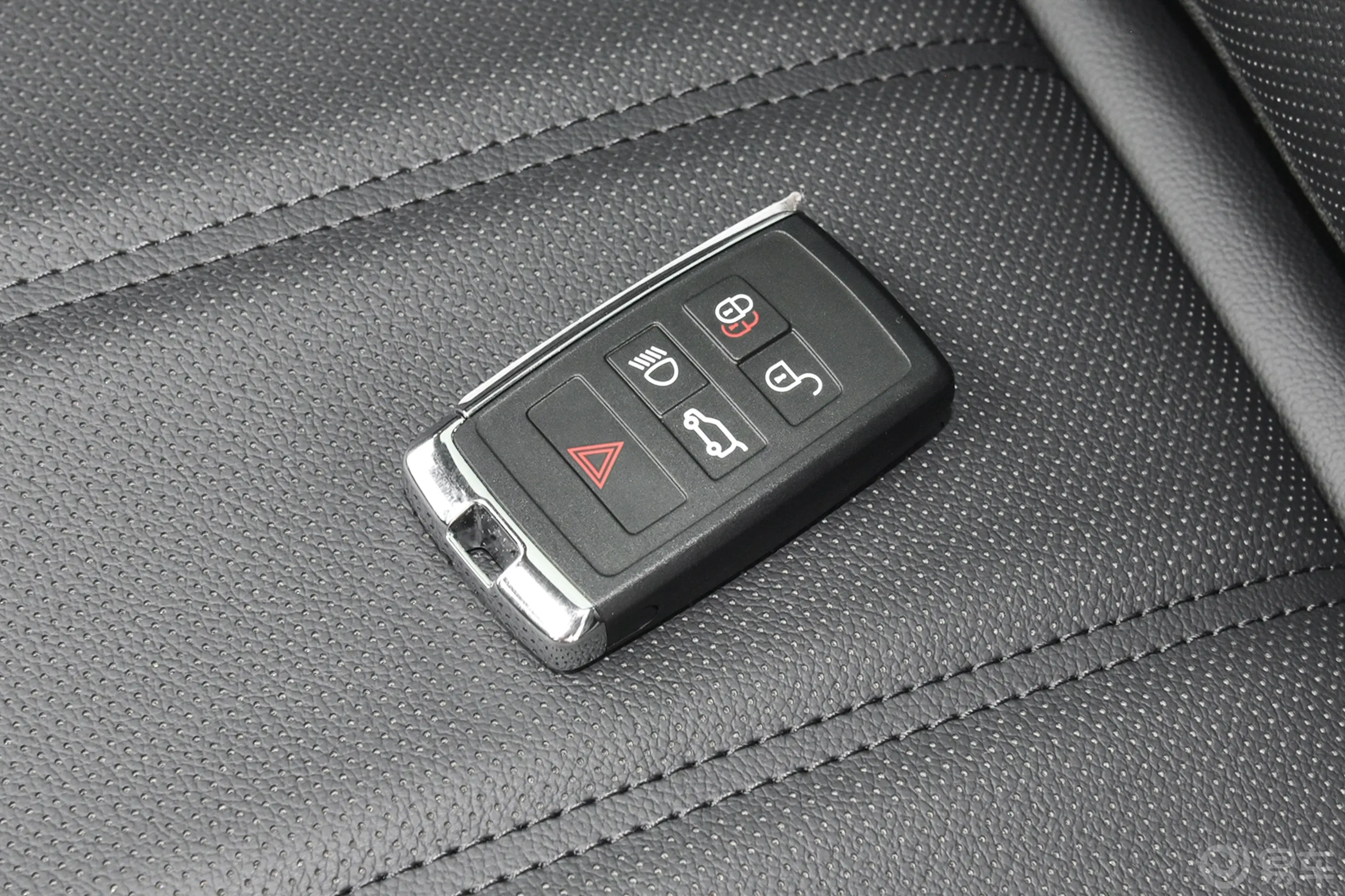 揽胜极光极光L 249PS Dynamic 驭光尊耀版钥匙正面