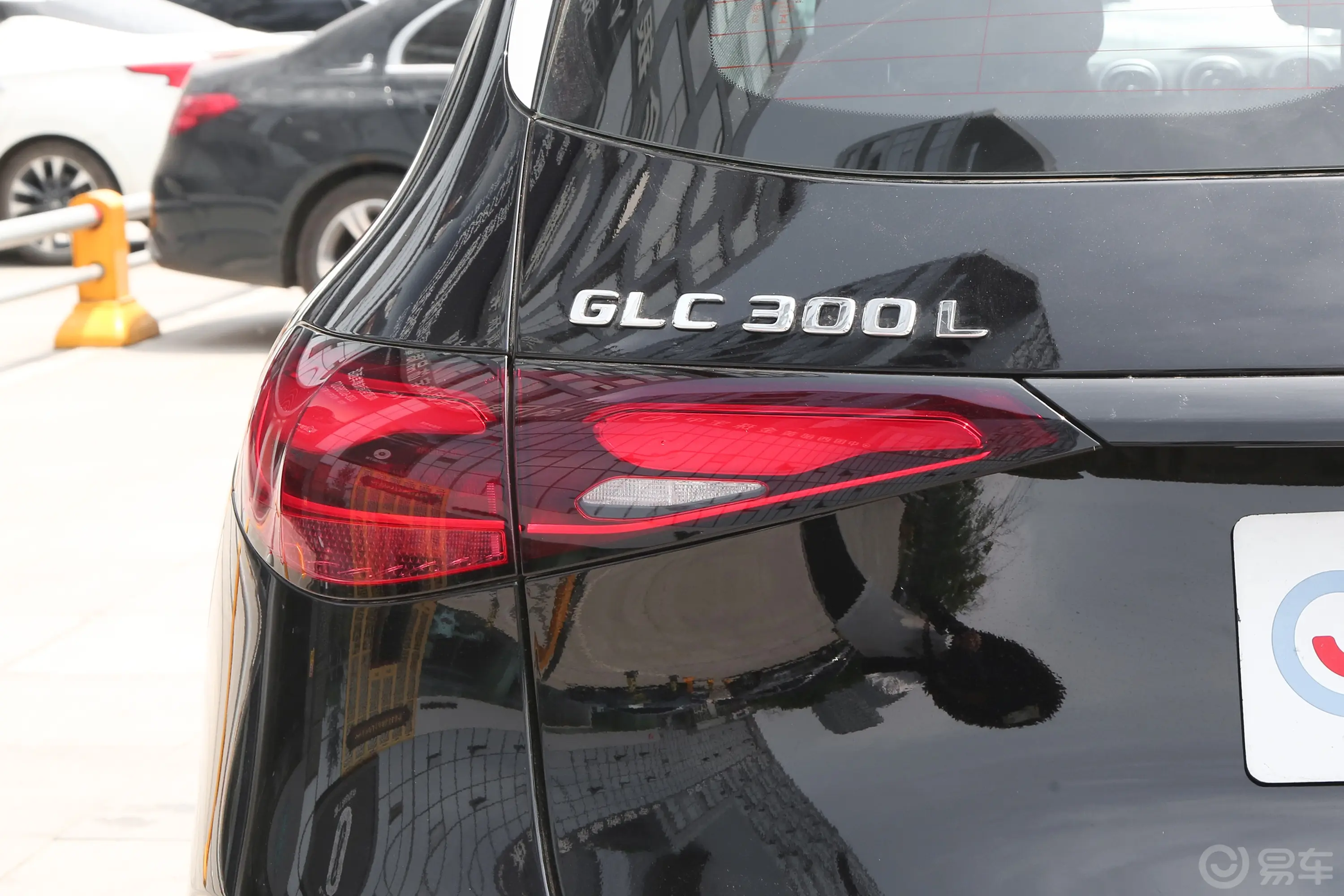 奔驰GLC改款 GLC 300 L 4MATIC 动感型 5座外观灯组