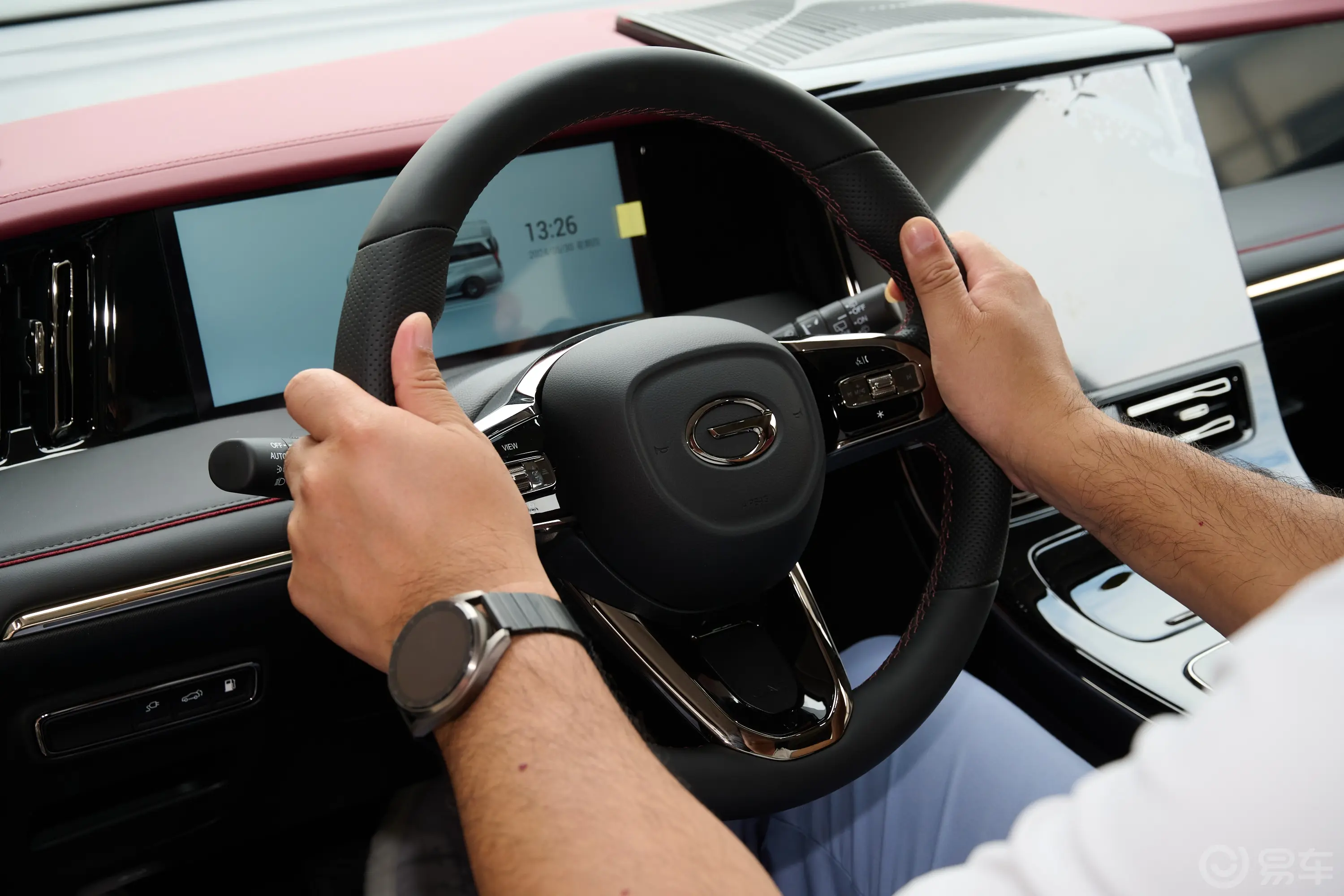 传祺E92.0T 136km 宗师版主驾驶位